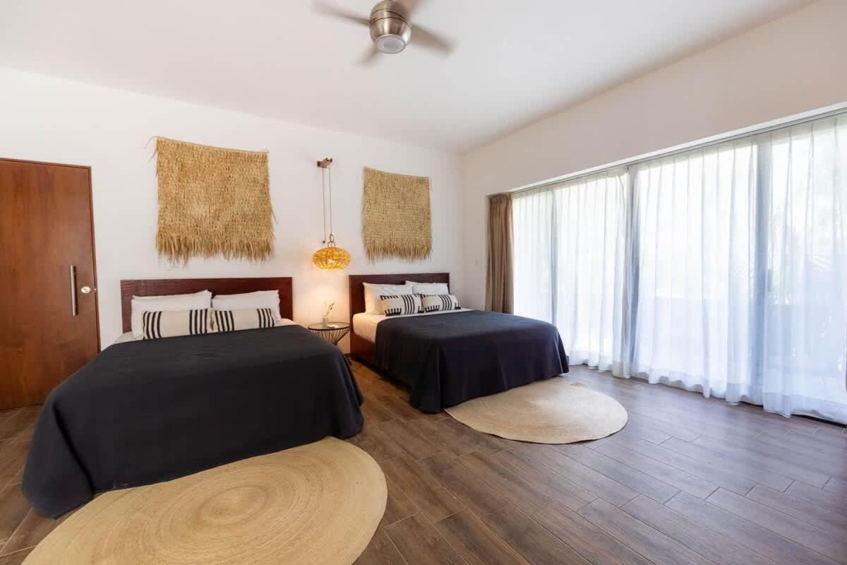 Inn 18-bed 9bd - Pool & Kitchen - Full Concierge *