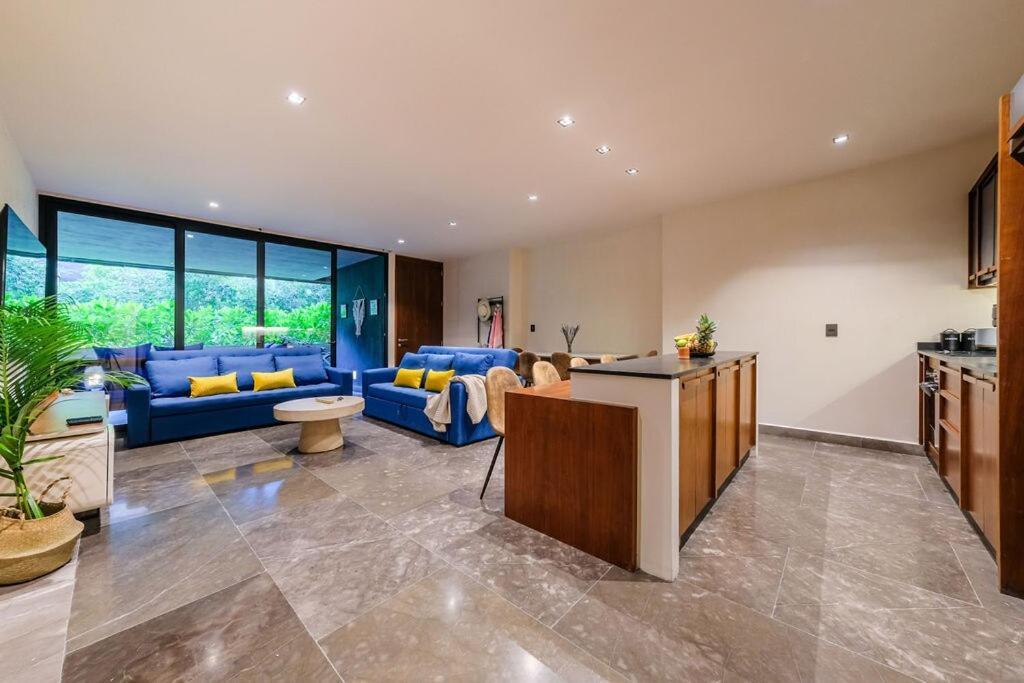 Apartment Serene Oasis 2br Huge Balcony Humana *