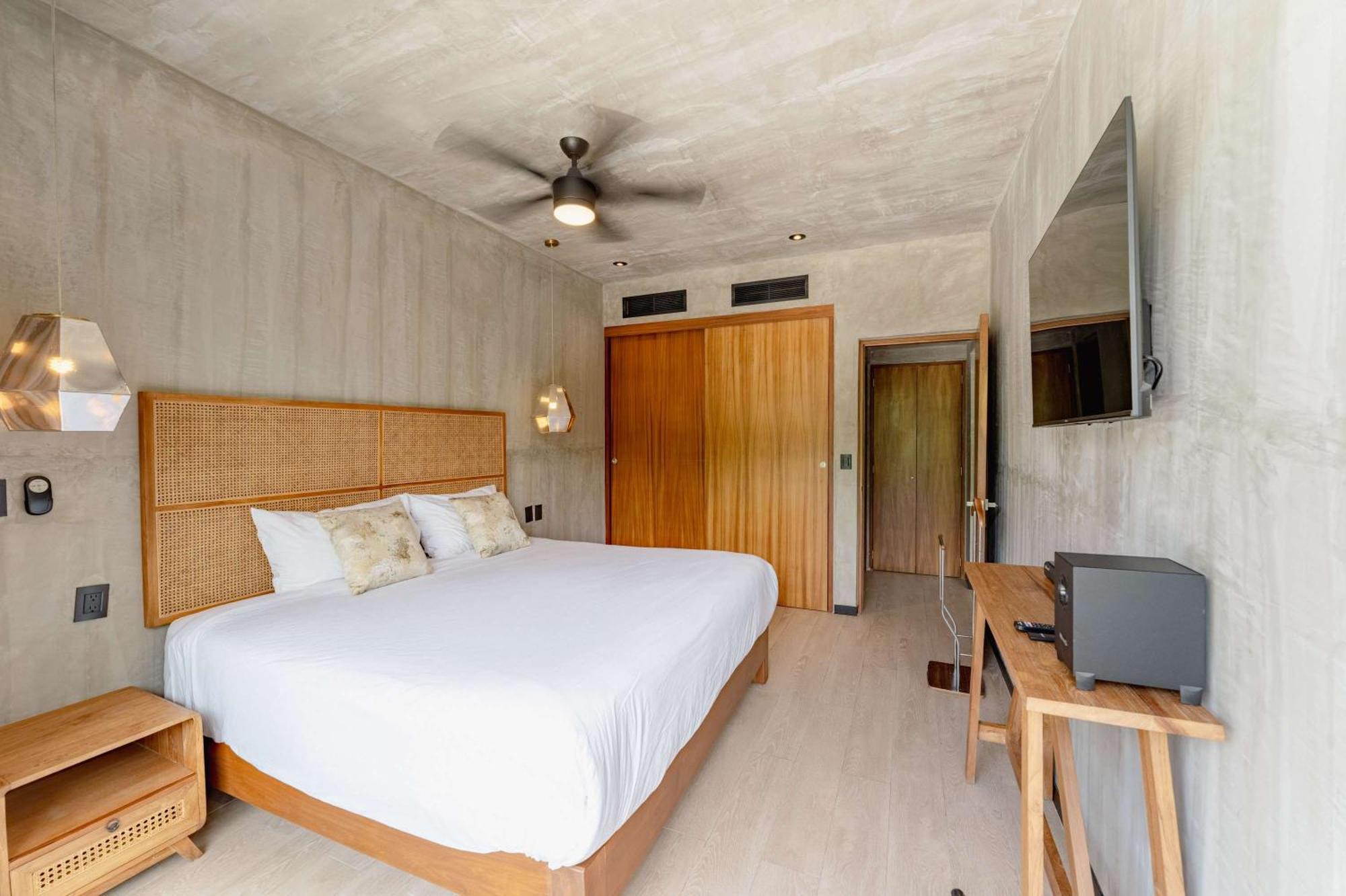 Elegant 1br Modern Near Chedraui Tulum