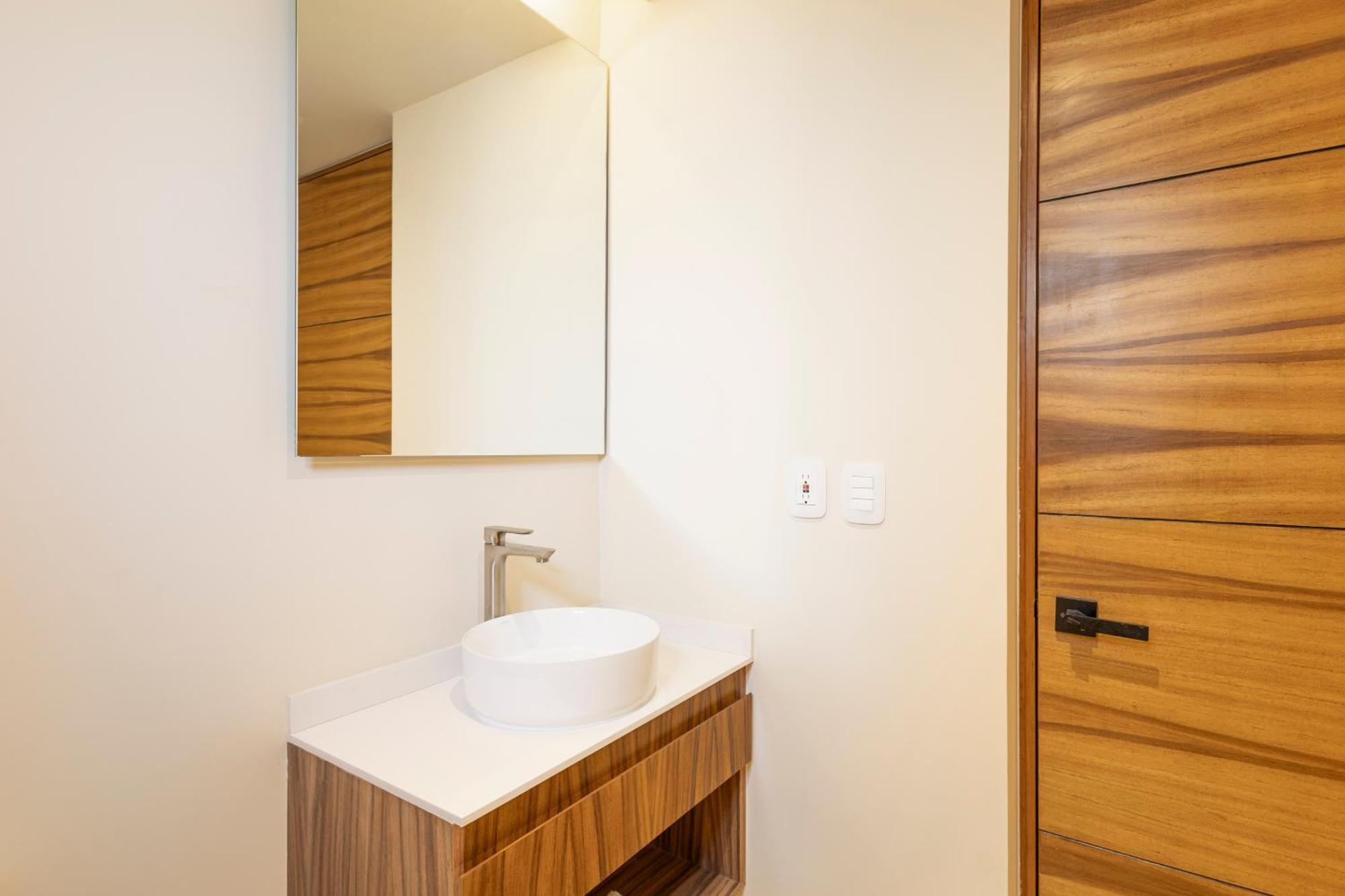 Apartment Mistiq