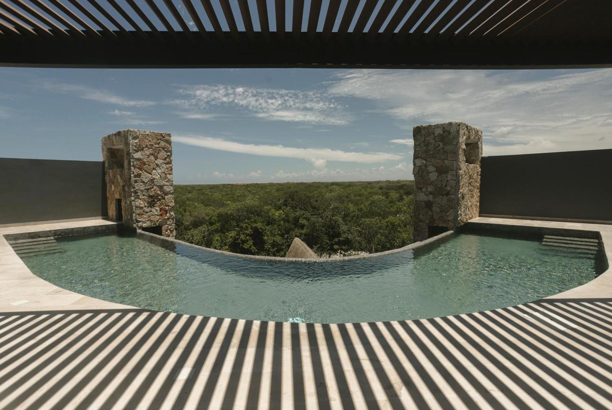 Luna Negra Penthouse 2br Tulum