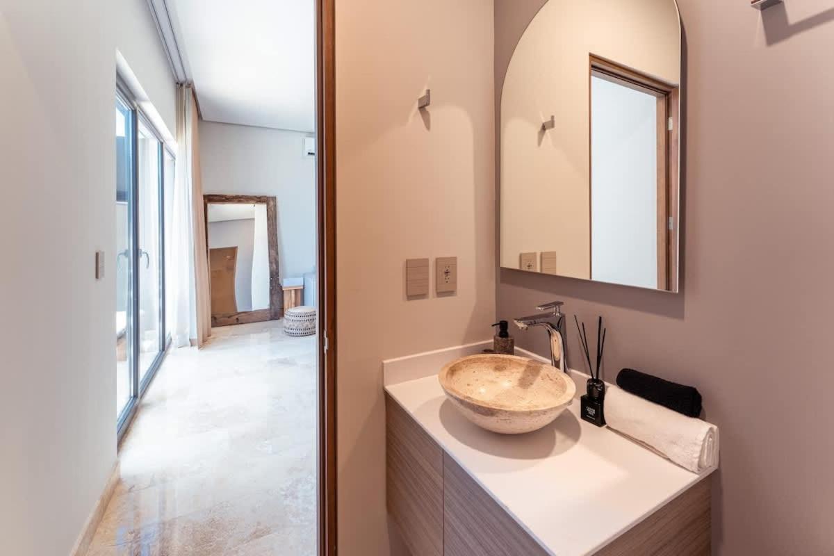 Apartment Amira - Stylish Penthouse With Rooftop Pool & Sea Horizon Tulum