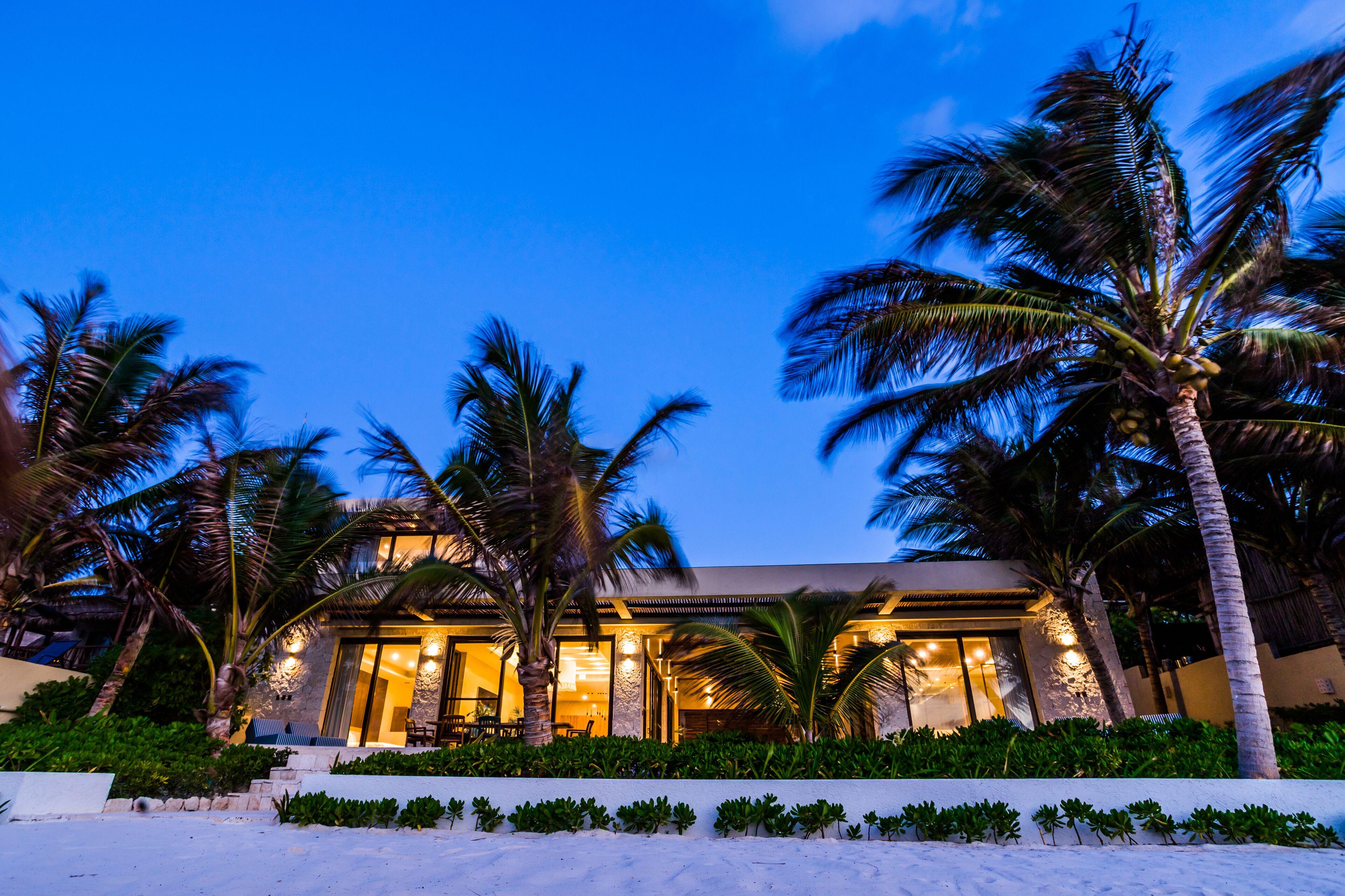 Ana Y Jose & Club Tulum