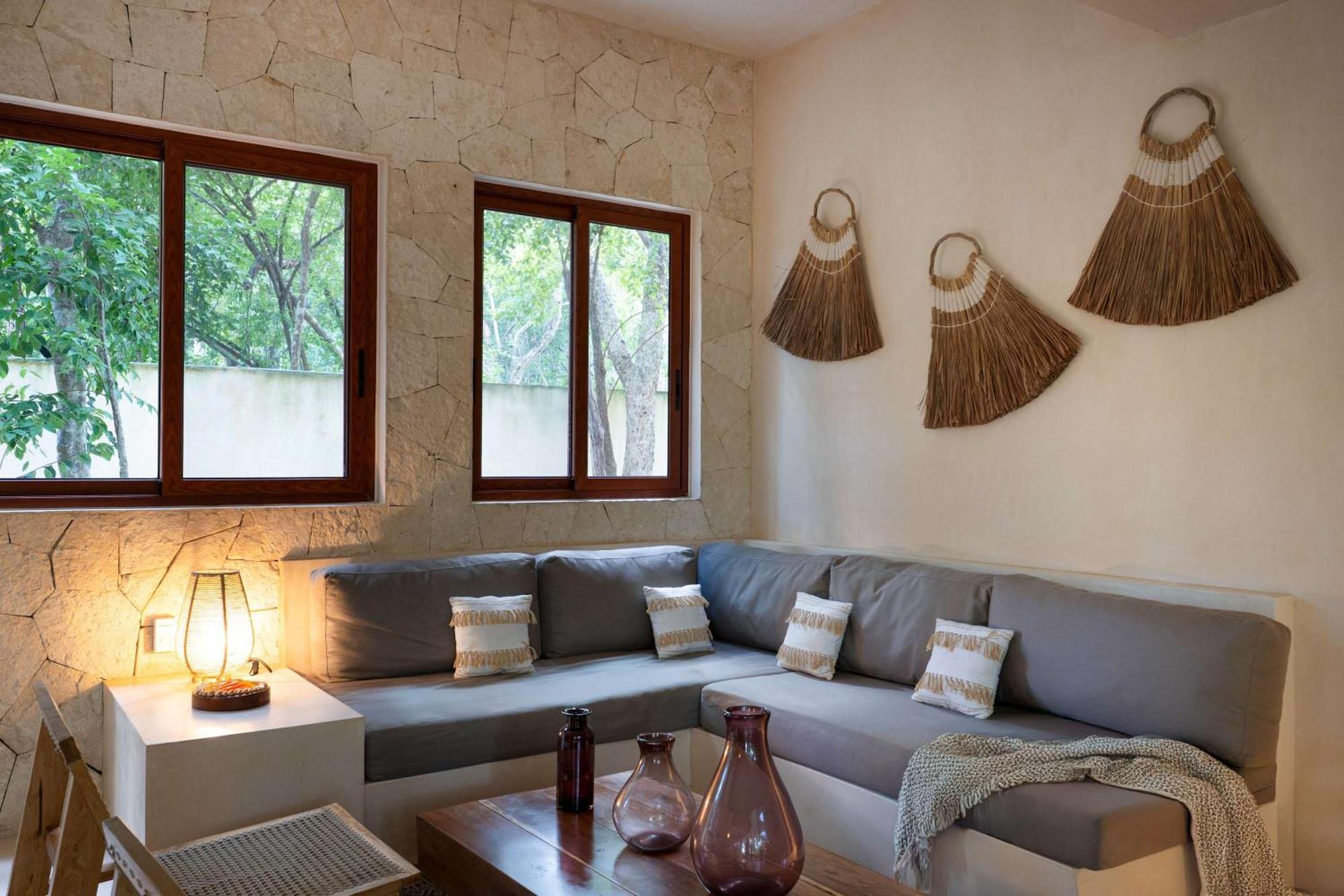 Holiday home Stylish Ground-floor 3br Haven With Luxe Plunge Pool