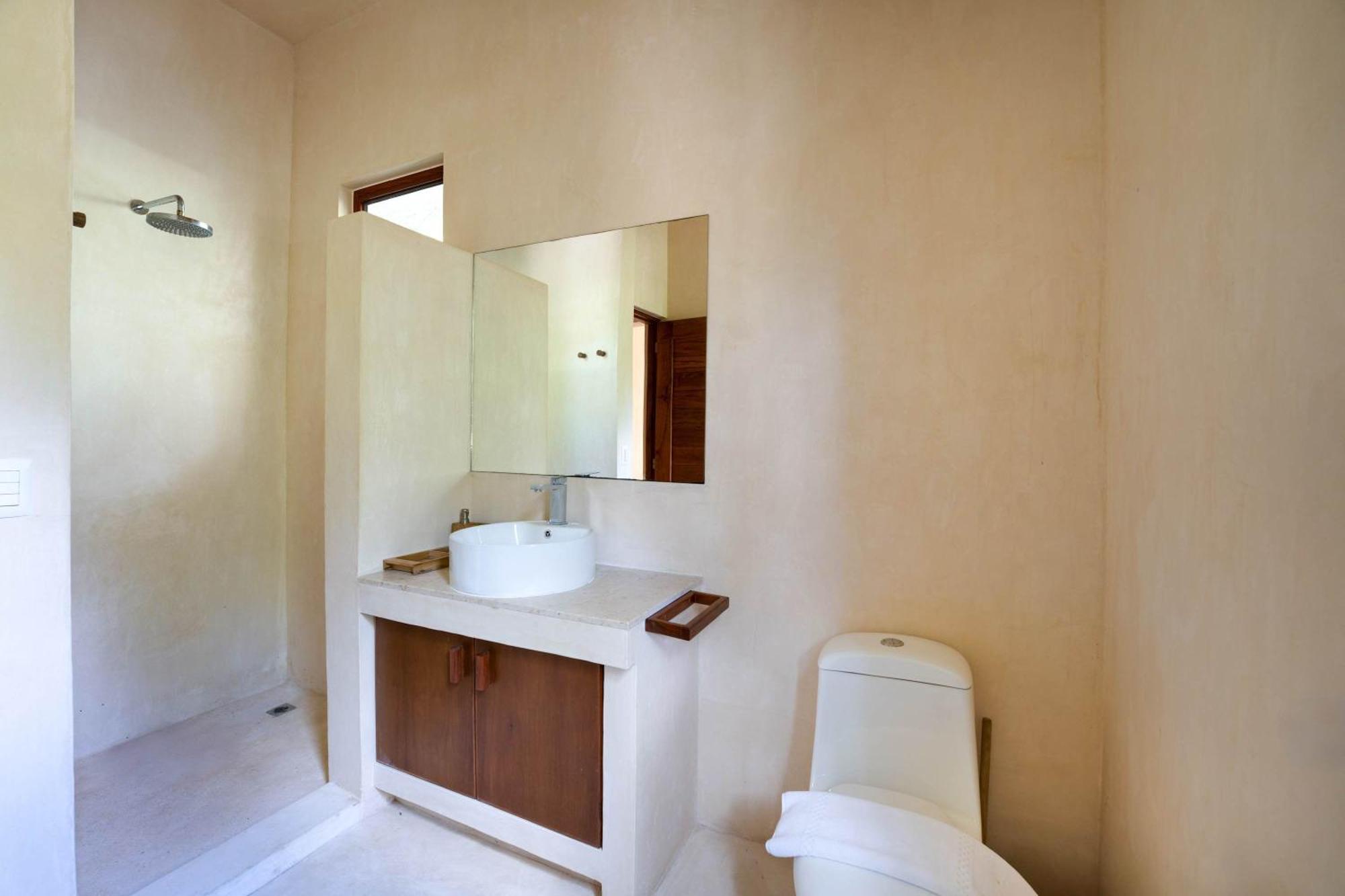 Stylish Ground-floor 3br Haven With Luxe Plunge Pool Holiday home