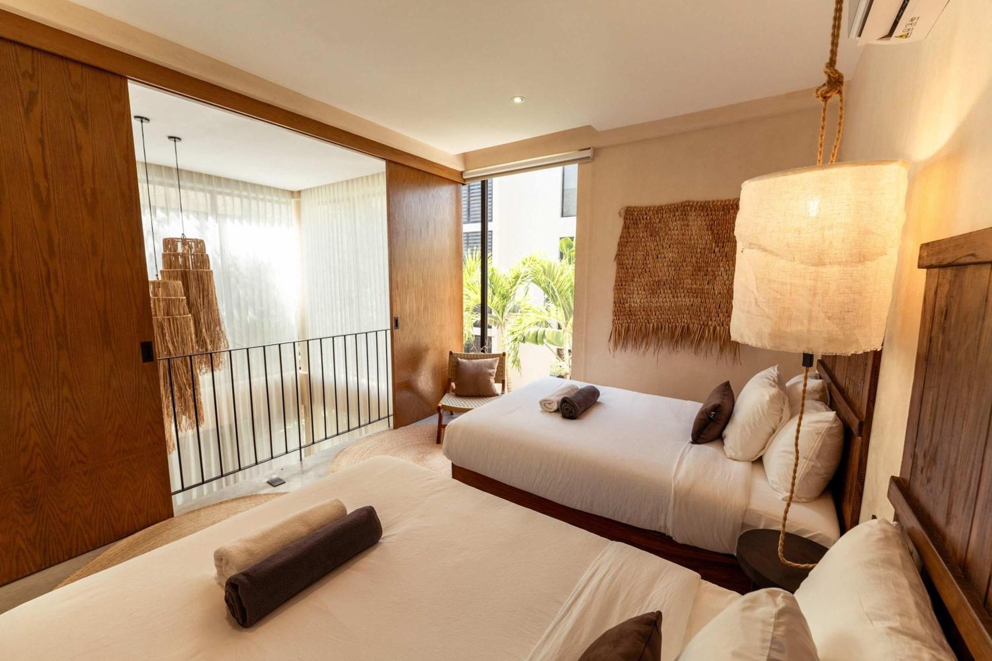 Chic 3br - 2 Pools With Rooftop Pool Modern Boho Design Villa *