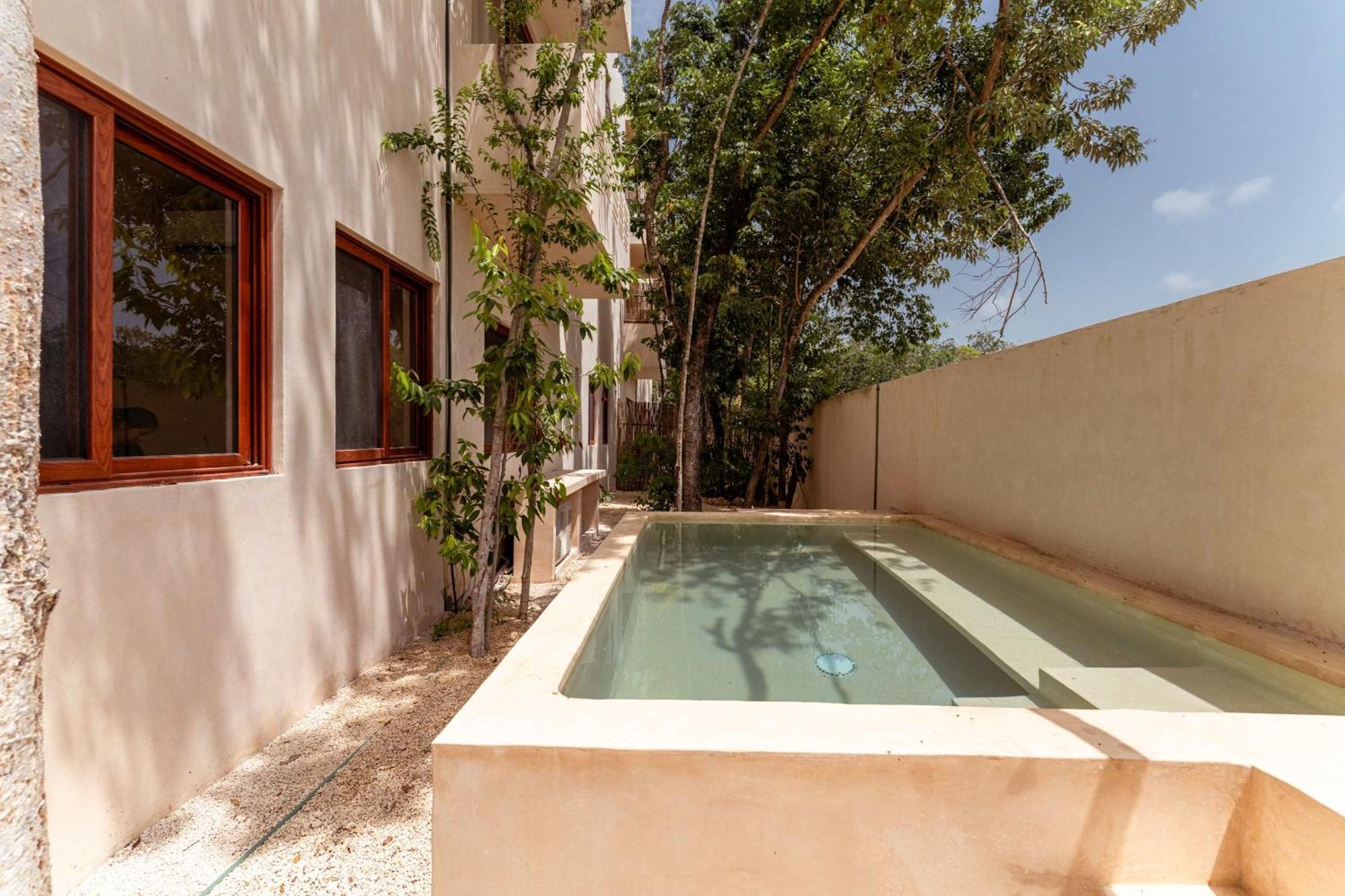 Сasa de vacaciones Luxe Ground-floor 3br Jungle Haven With Plunge Pool