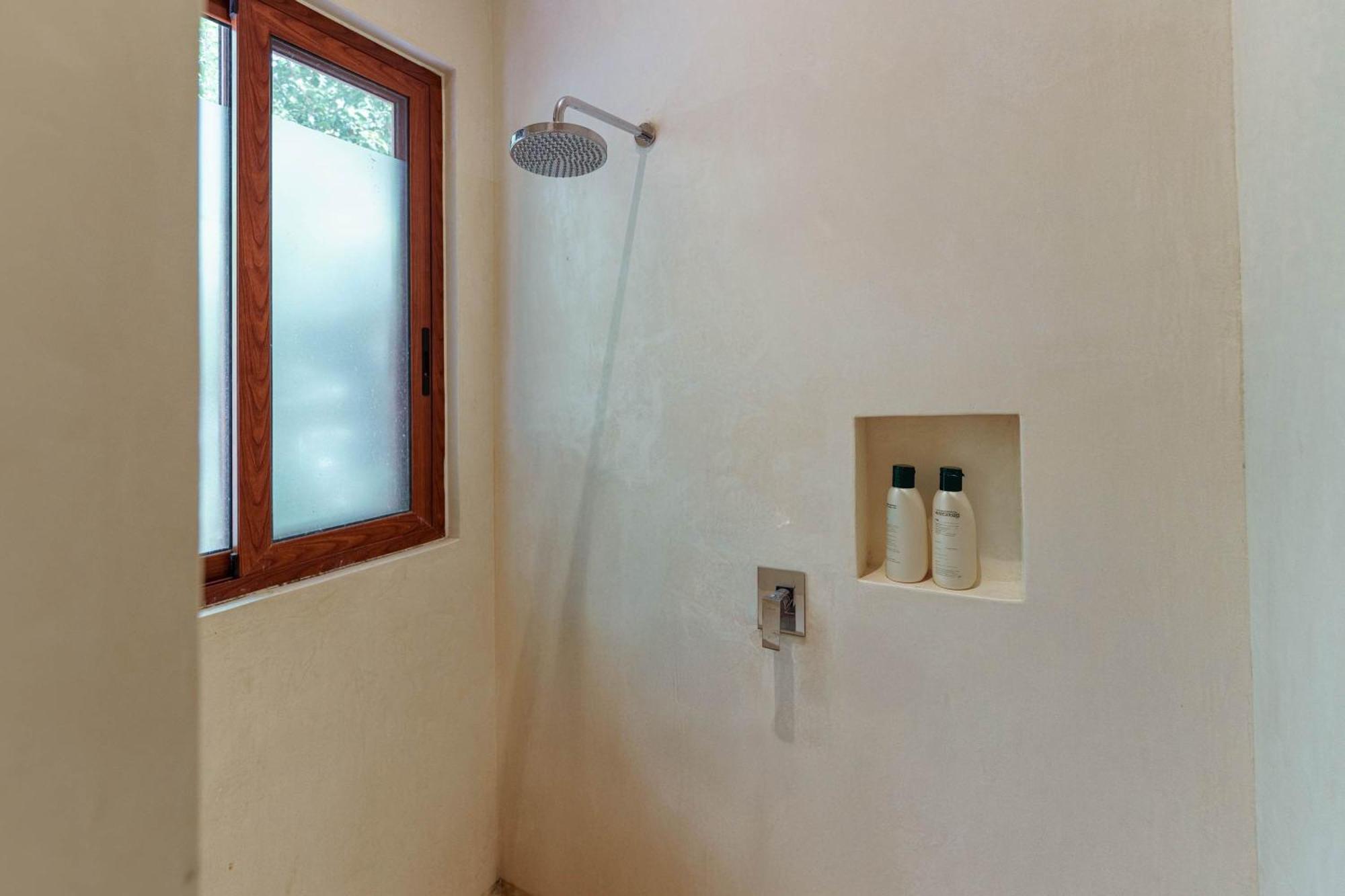 Holiday home Stylish Ground-floor 3br Haven With Luxe Plunge Pool