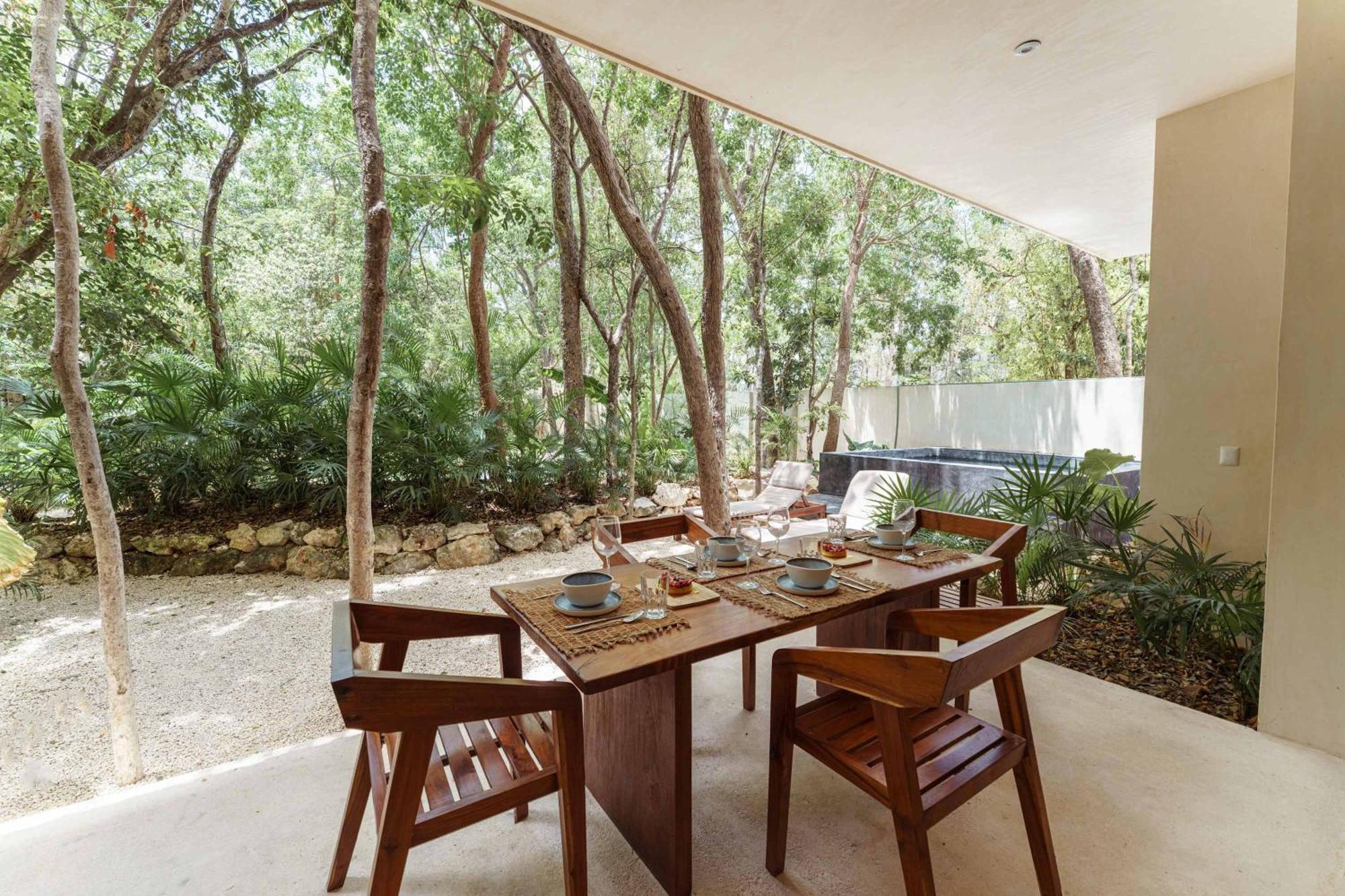 Stylish Ground-floor 3br Haven With Luxe Plunge Pool Holiday home