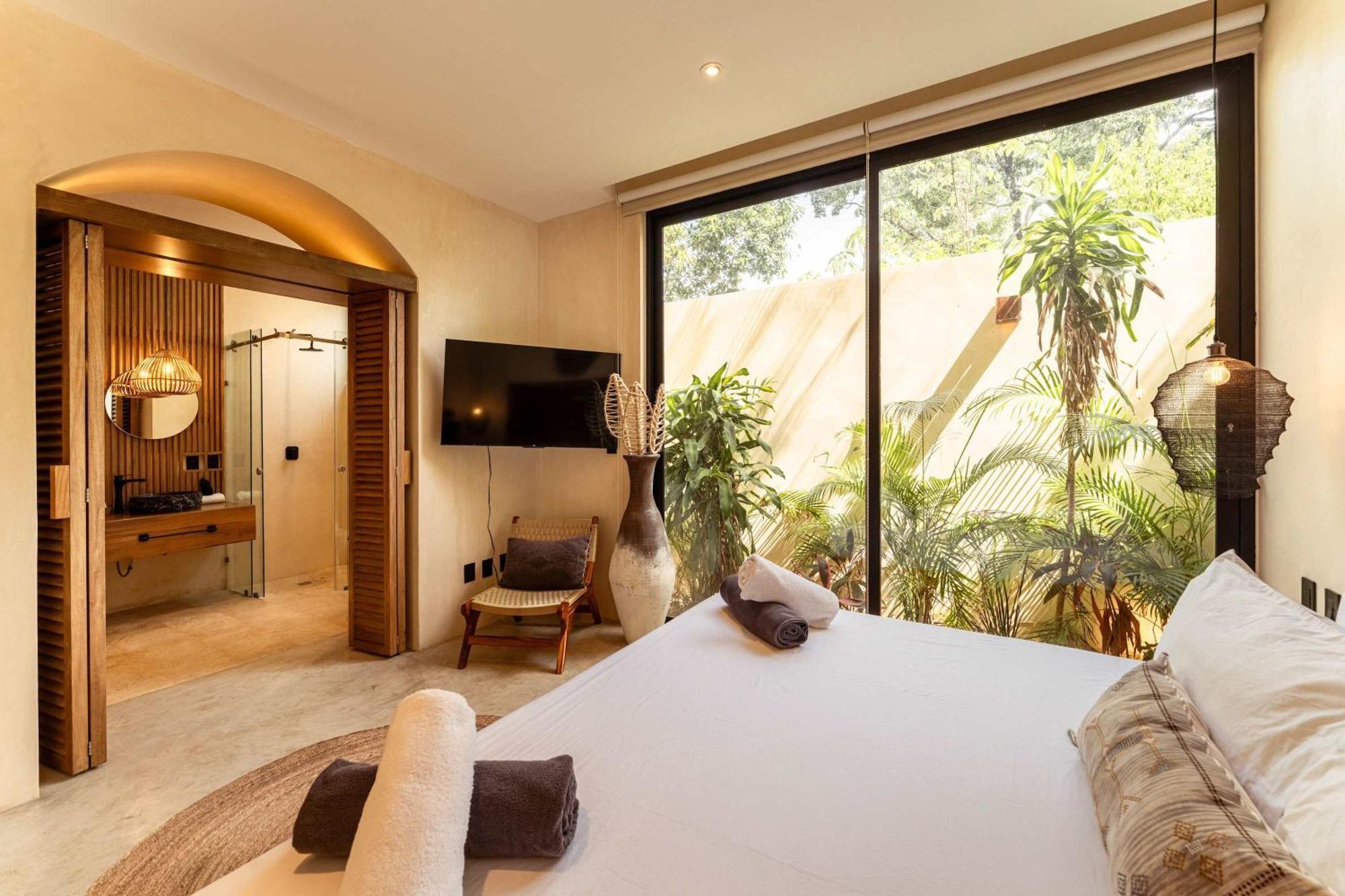 Villa Chic 3br - 2 Pools With Rooftop Pool Modern Boho Design