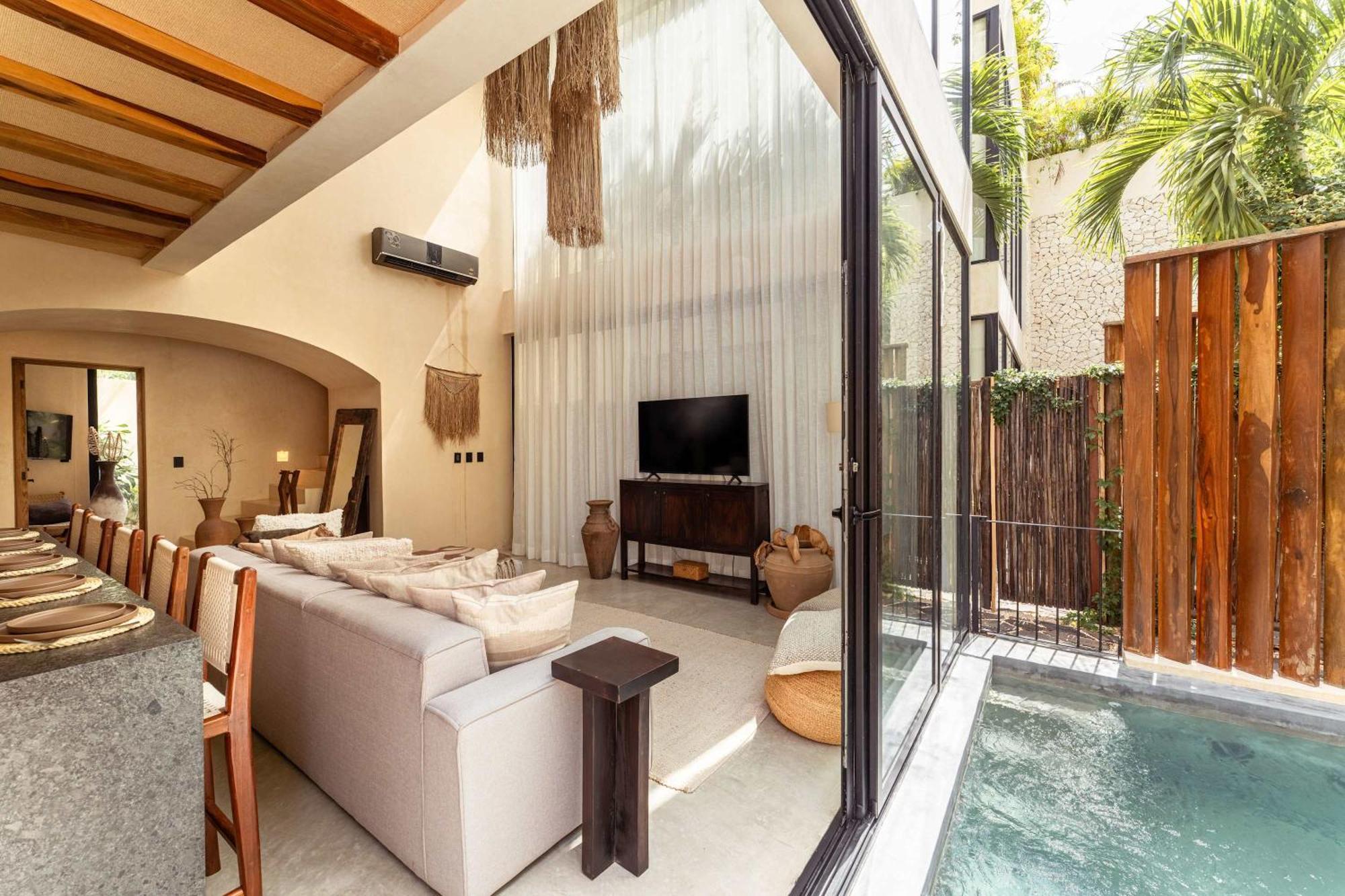 Chic 3br - 2 Pools With Rooftop Pool Modern Boho Design Villa *