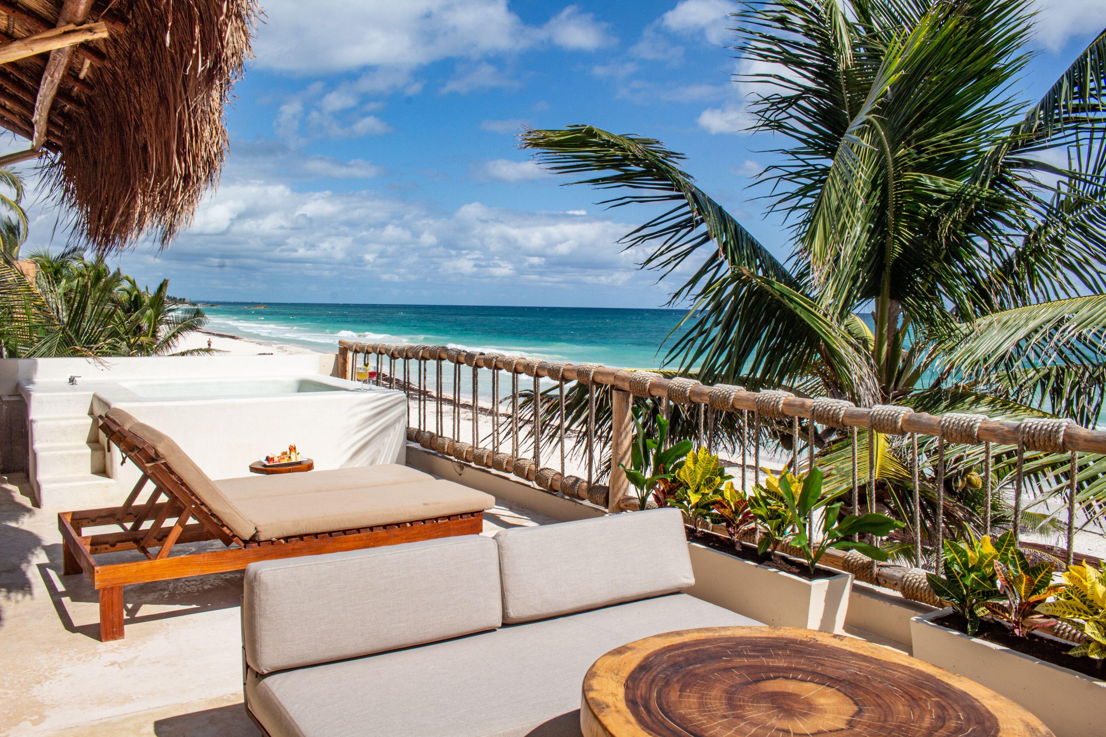 Dune Boutique Located At The Party Zone (adults Only) Tulum