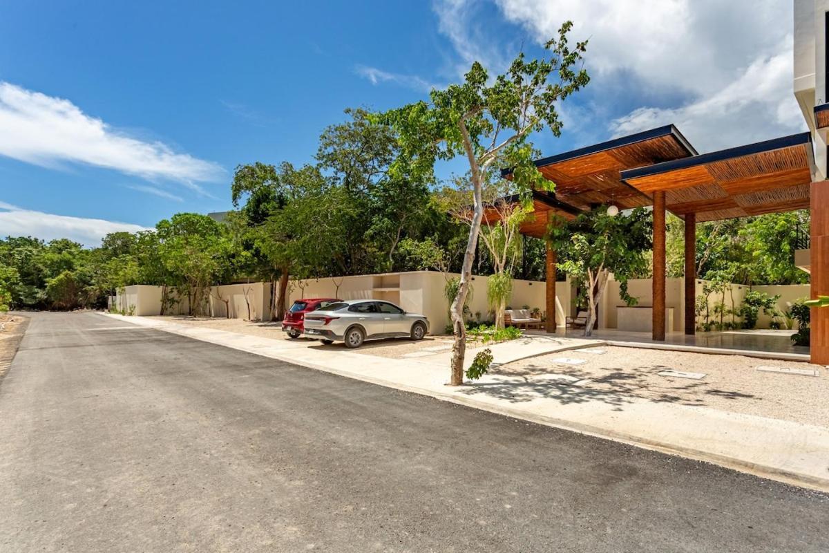 Chic And Cozy Close To The Beaches *