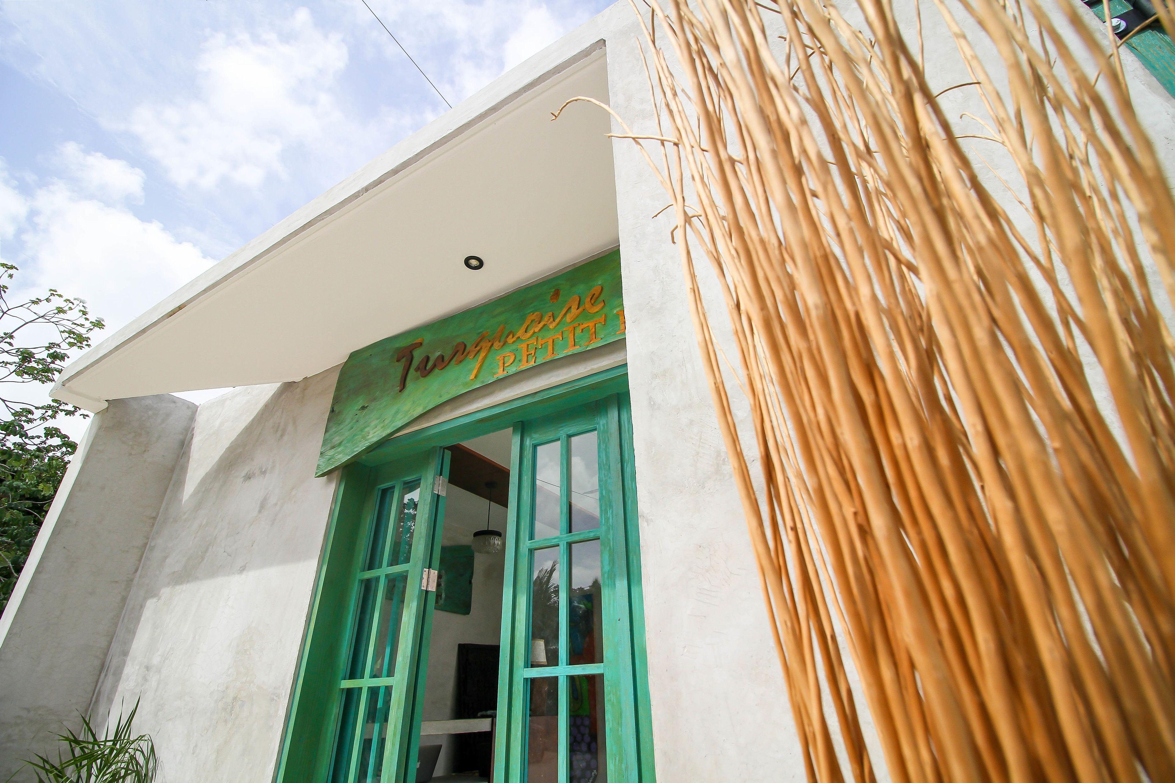 Turquoise (adults Only)