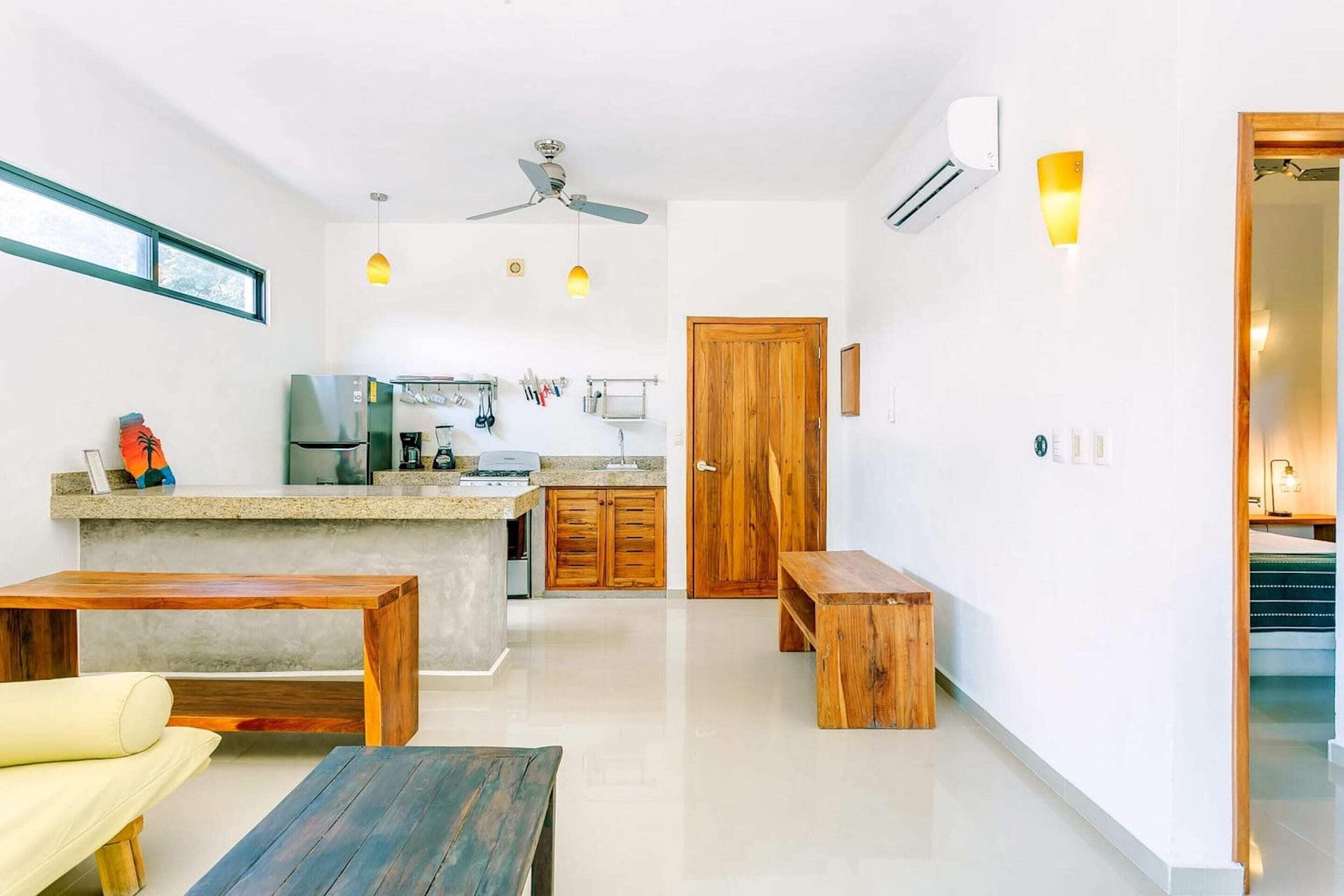 In The Heart Of - Location In Town Apartment *