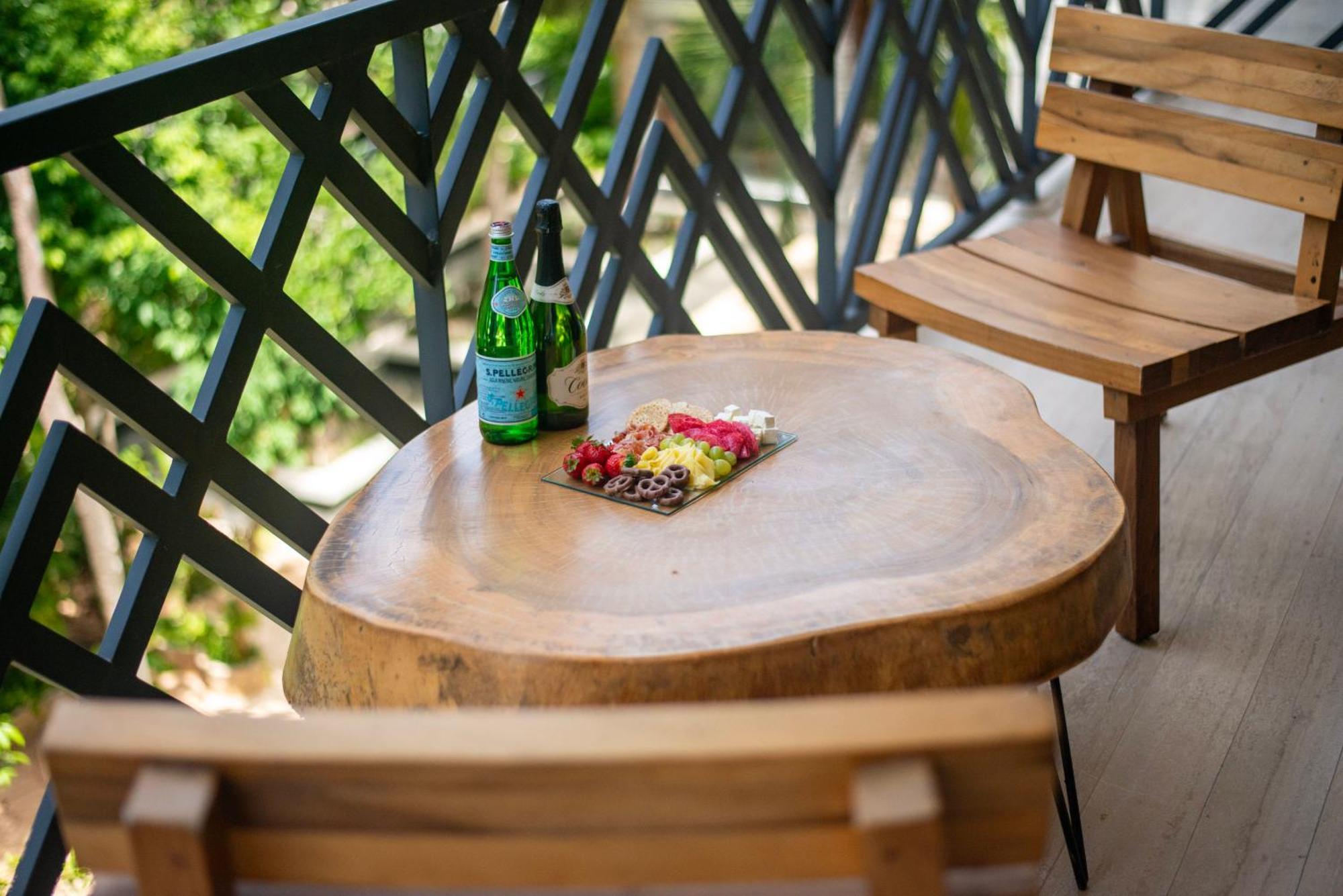 Holiday home Unwind | Private Balcony & Rooftop Pools | Casago