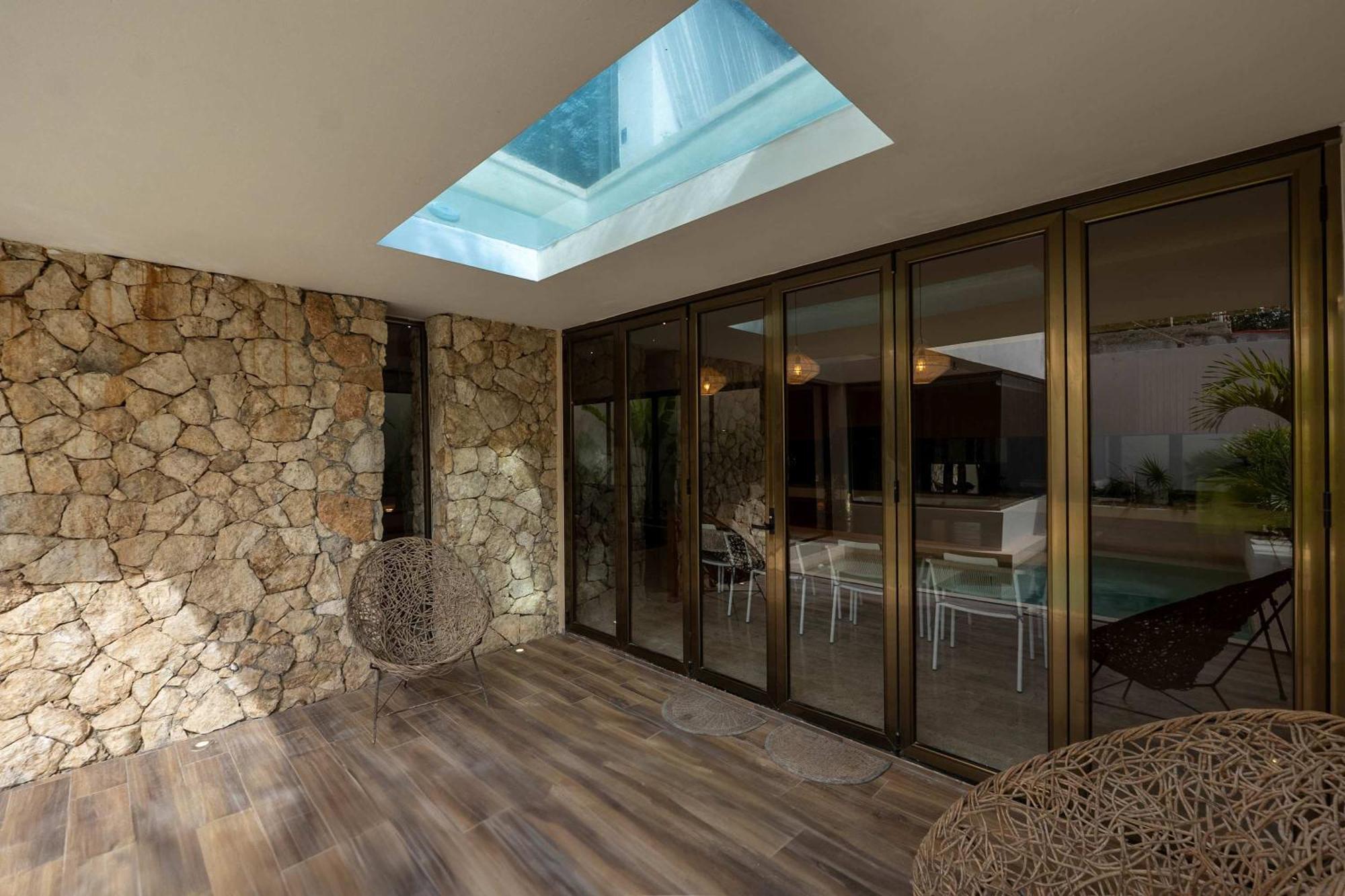 Rare 8br Dual Getaway With 4 Private Pools Villa Tulum