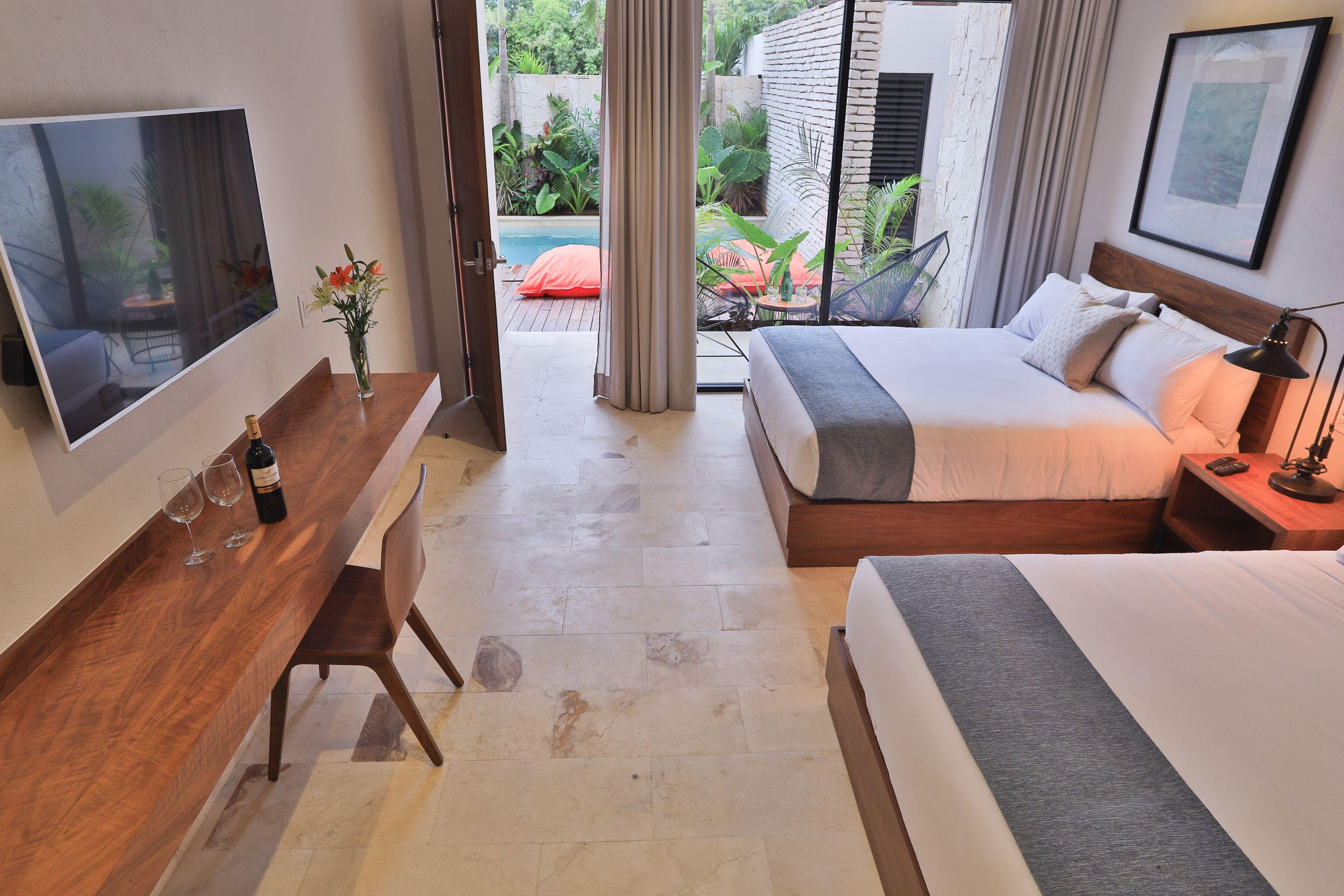 The Strabon 4*