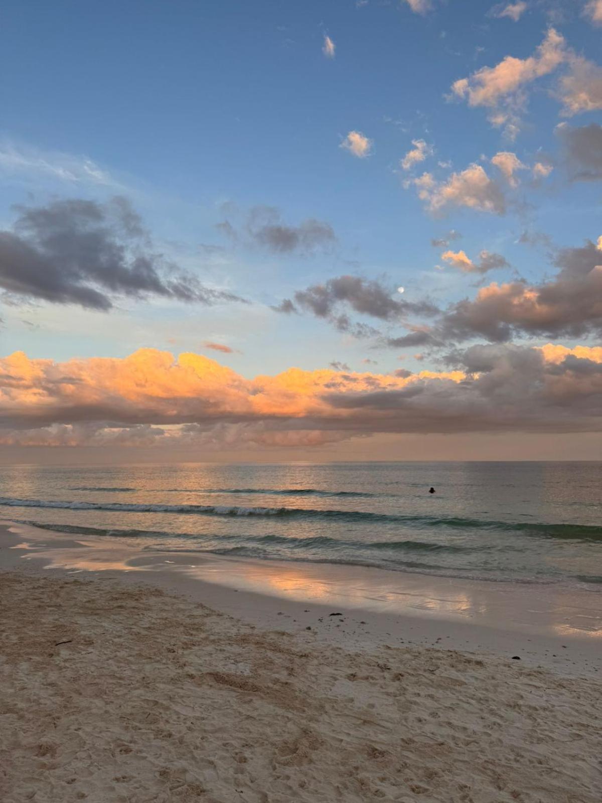 Sunset House 2* Tulum