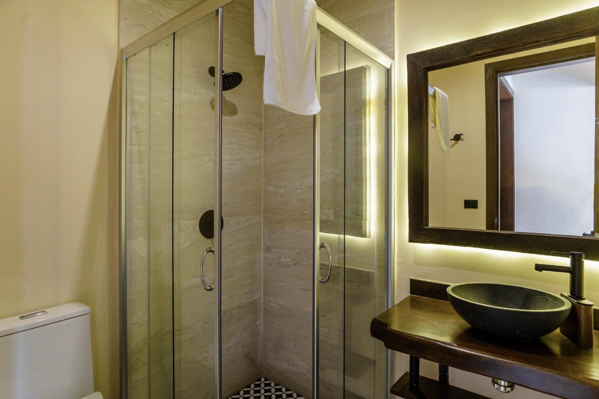 4bdr Luxury 2 Private Pools 10 Min & Zamna *