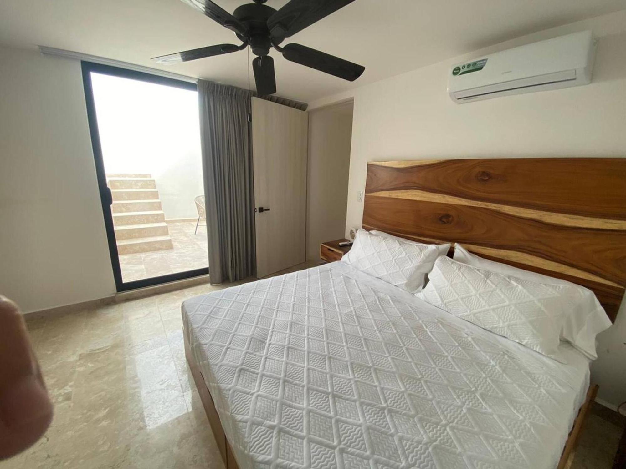 Spacious And Comfortable Ph With Private Pool In Zama Apartment *