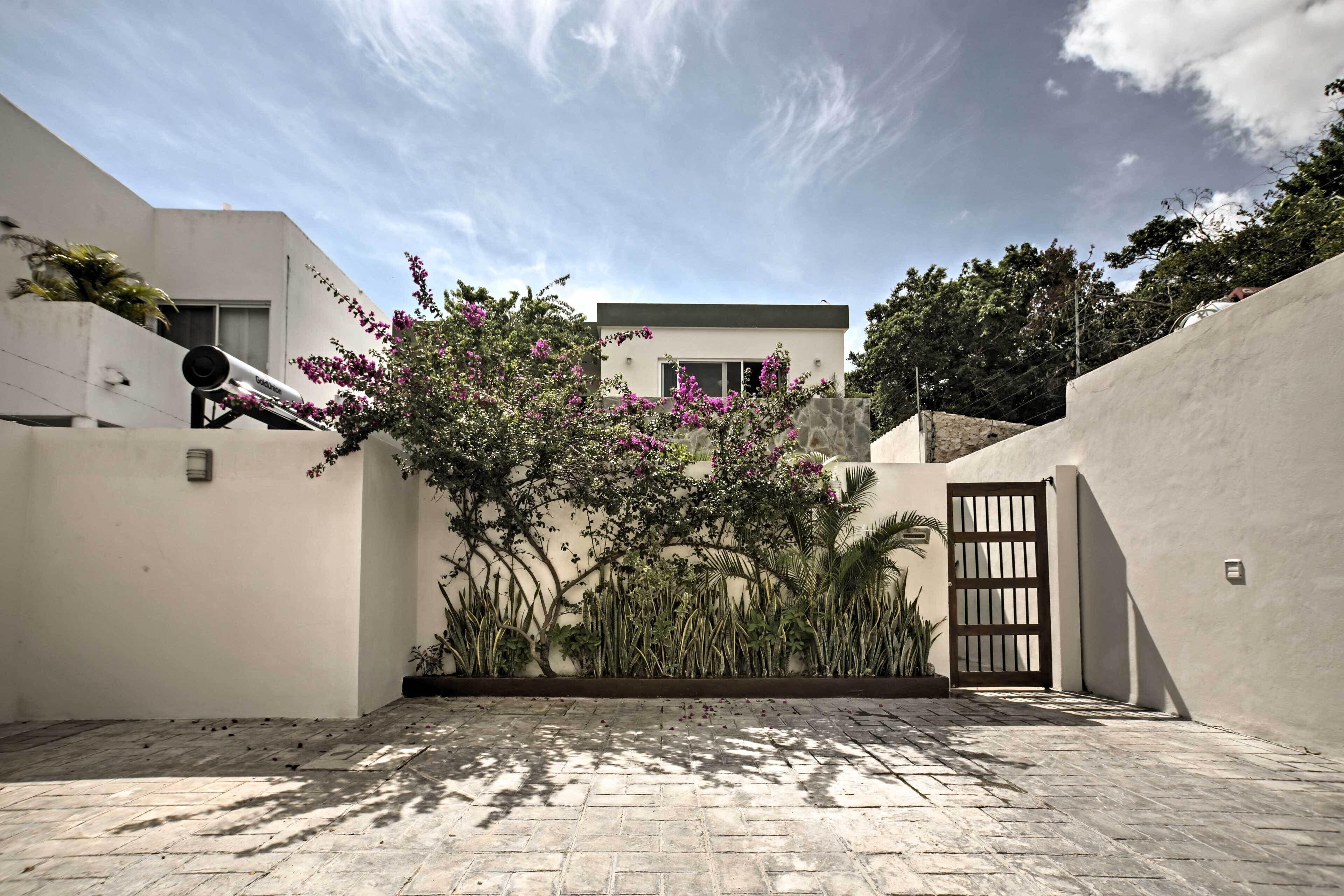 Casa Esmeralda With Pool Access And Furnished Patio! Tulum