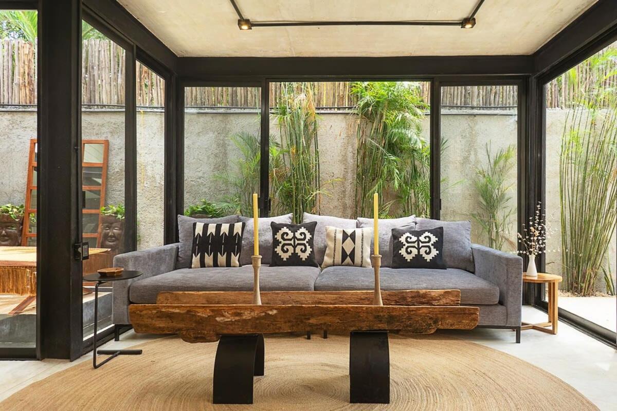 Vibes A Private Pool & Outdoor Lounge *