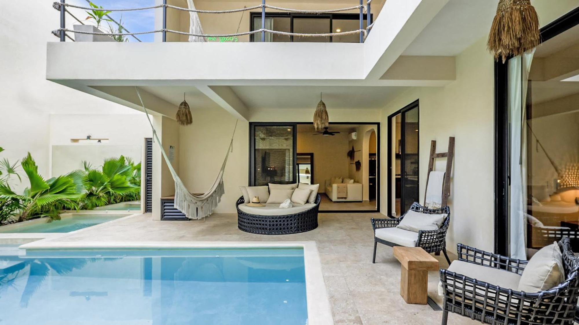 Luna Luxe Heated Pool Jacuzzi & Concierge Service Holiday home *