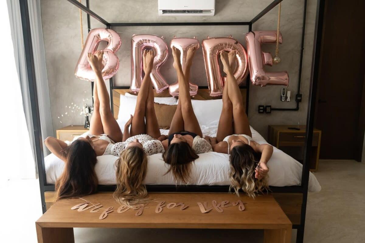 Villa Vibes A Private Pool & Outdoor Lounge *