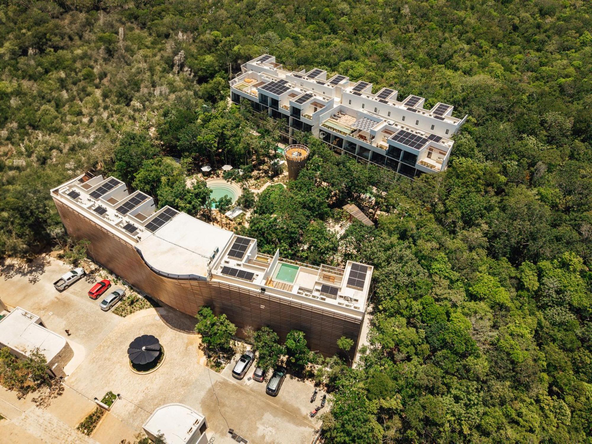 101 Park By Lumina Apartment *