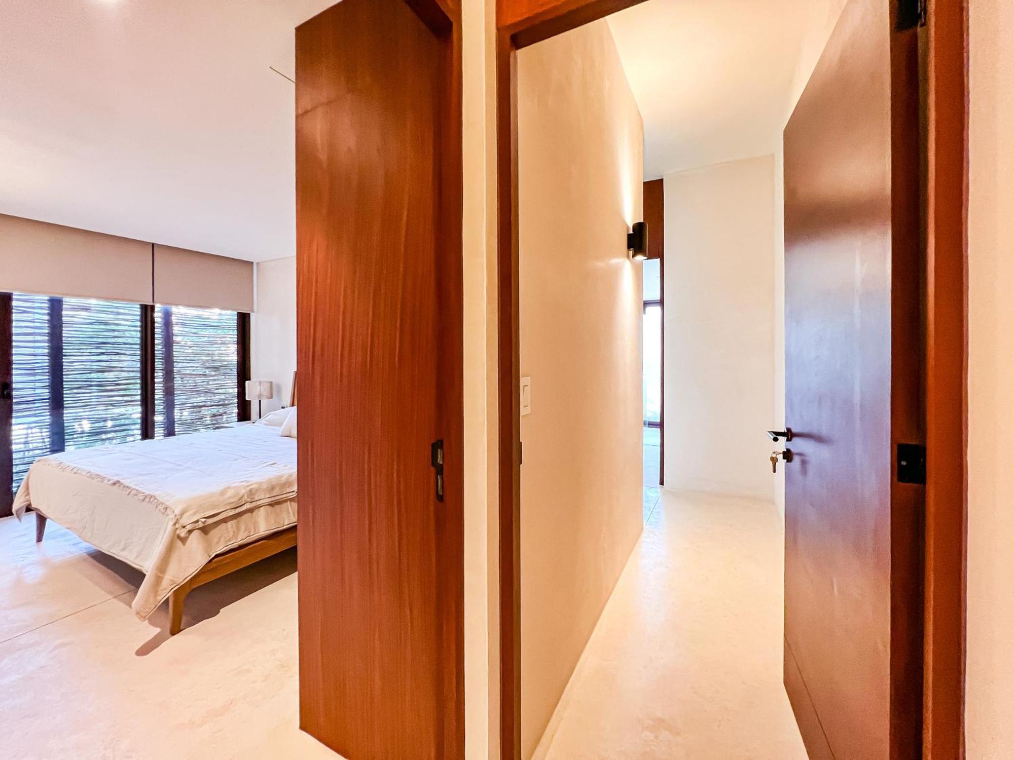 Gated 2br With Rooftop Pool Apartment