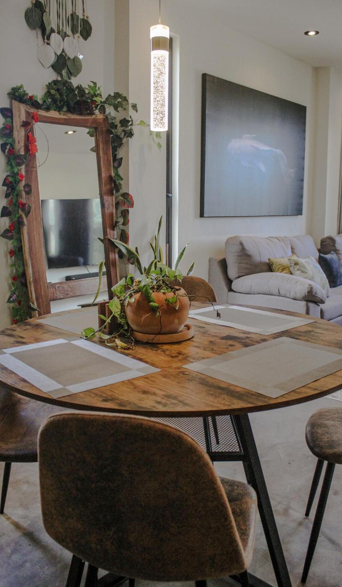 2 Bdrm-2 Baths For Groups & Music Lovers *