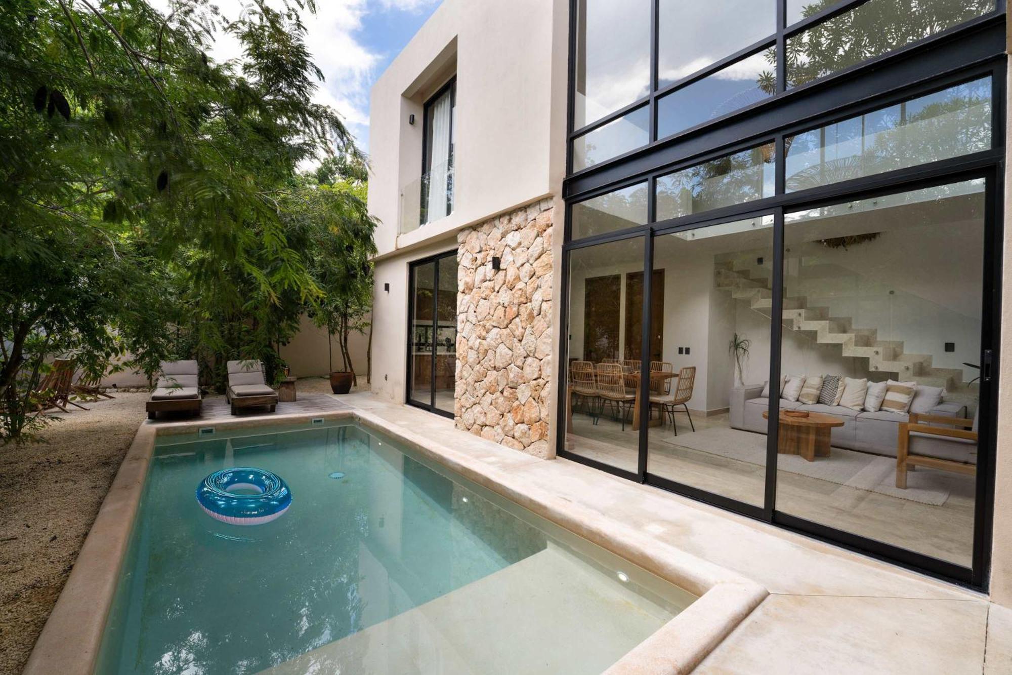 Elegant 4br With Private Pool & Concierge *