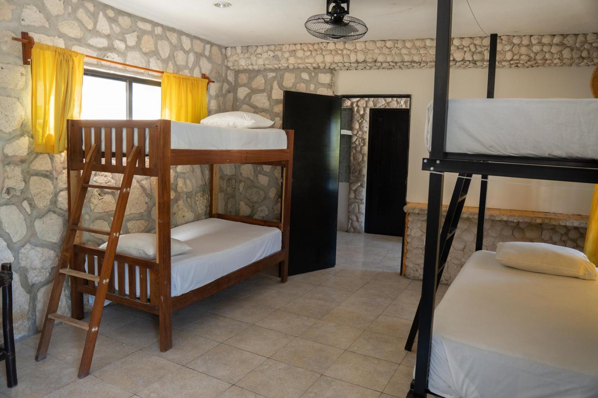 Hostel Oryx *