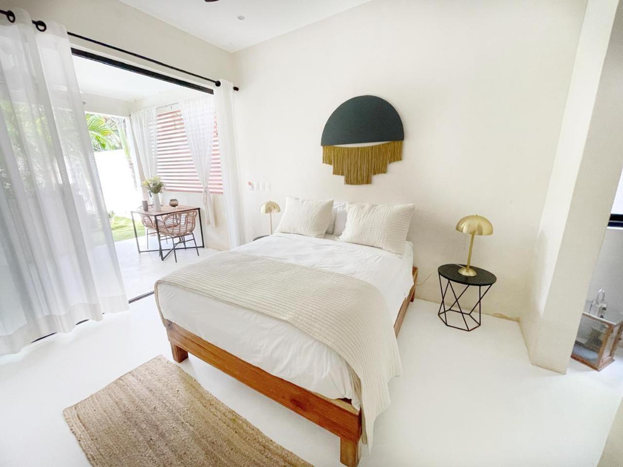 240m2 - 16 Persons - 6 - 2 Swimming Pool - 3 Jacuzzis Villa *