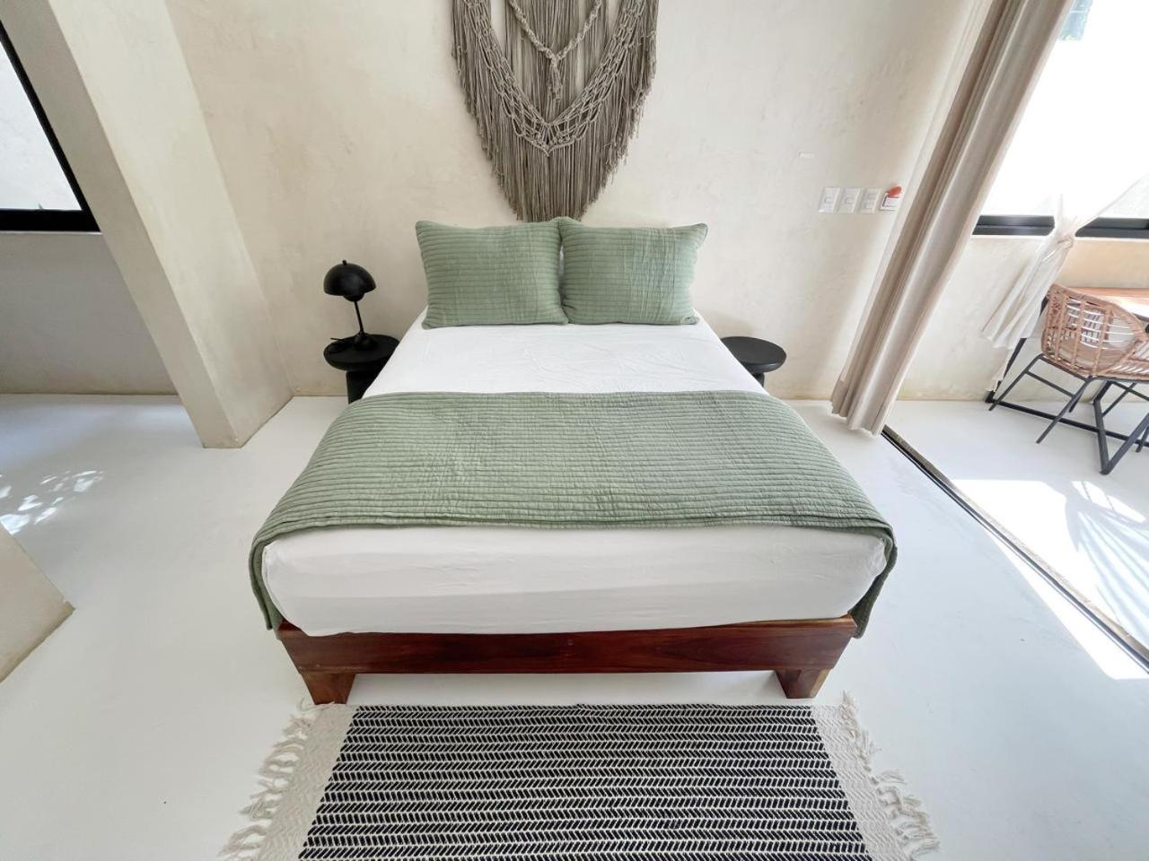 240m2 - 16 Persons - 6 - 2 Swimming Pool - 3 Jacuzzis *