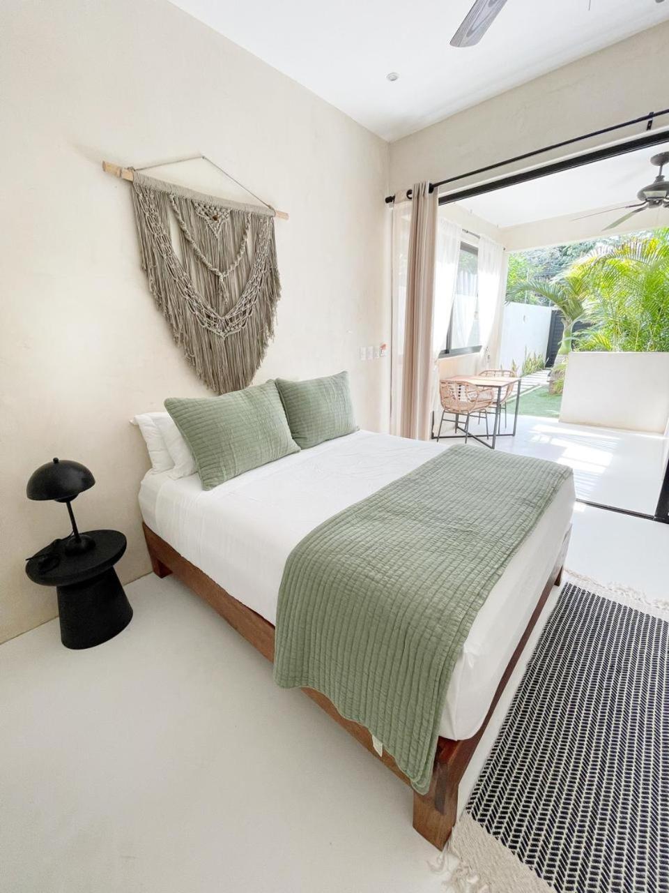 240m2 - 16 Persons - 6 - 2 Swimming Pool - 3 Jacuzzis Villa *