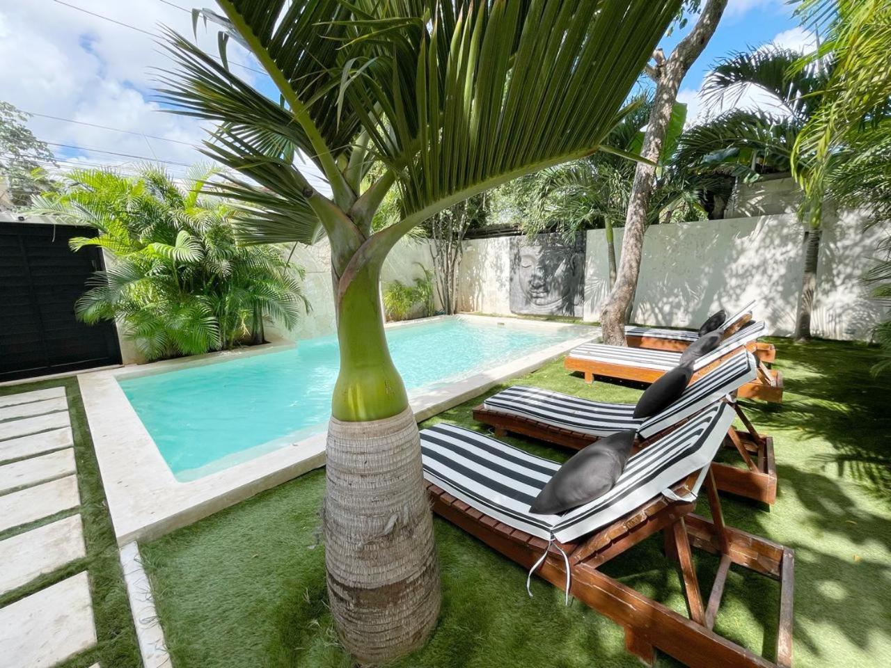 240m2 - 16 Persons - 6 - 2 Swimming Pool - 3 Jacuzzis Villa