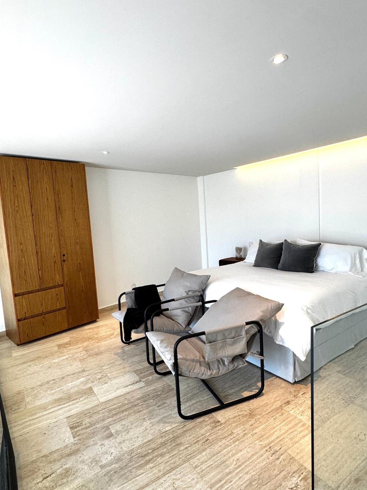 Luxury Loft In Mistiq Gardens Ii