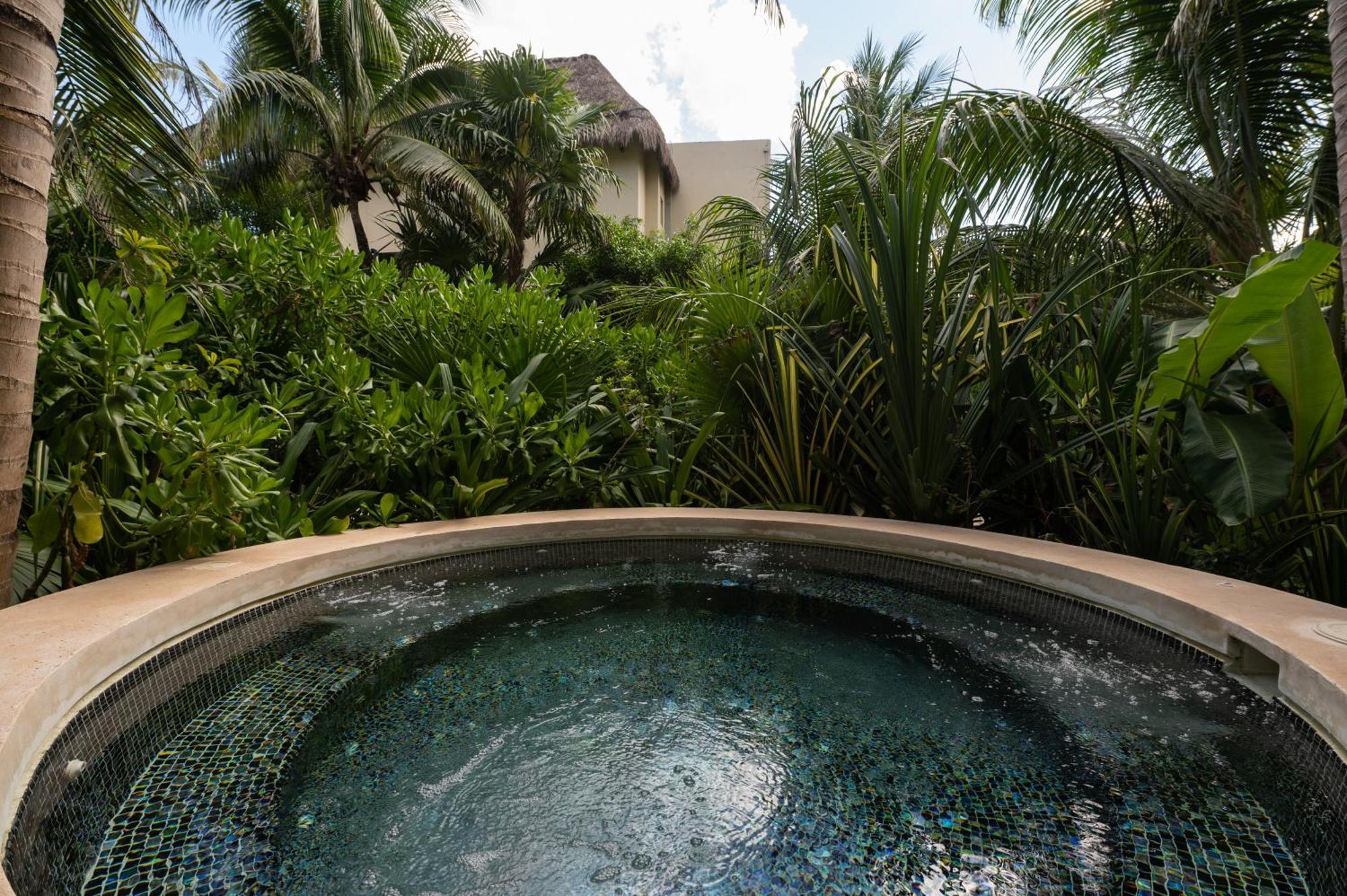 Ana Y Jose & Club Tulum