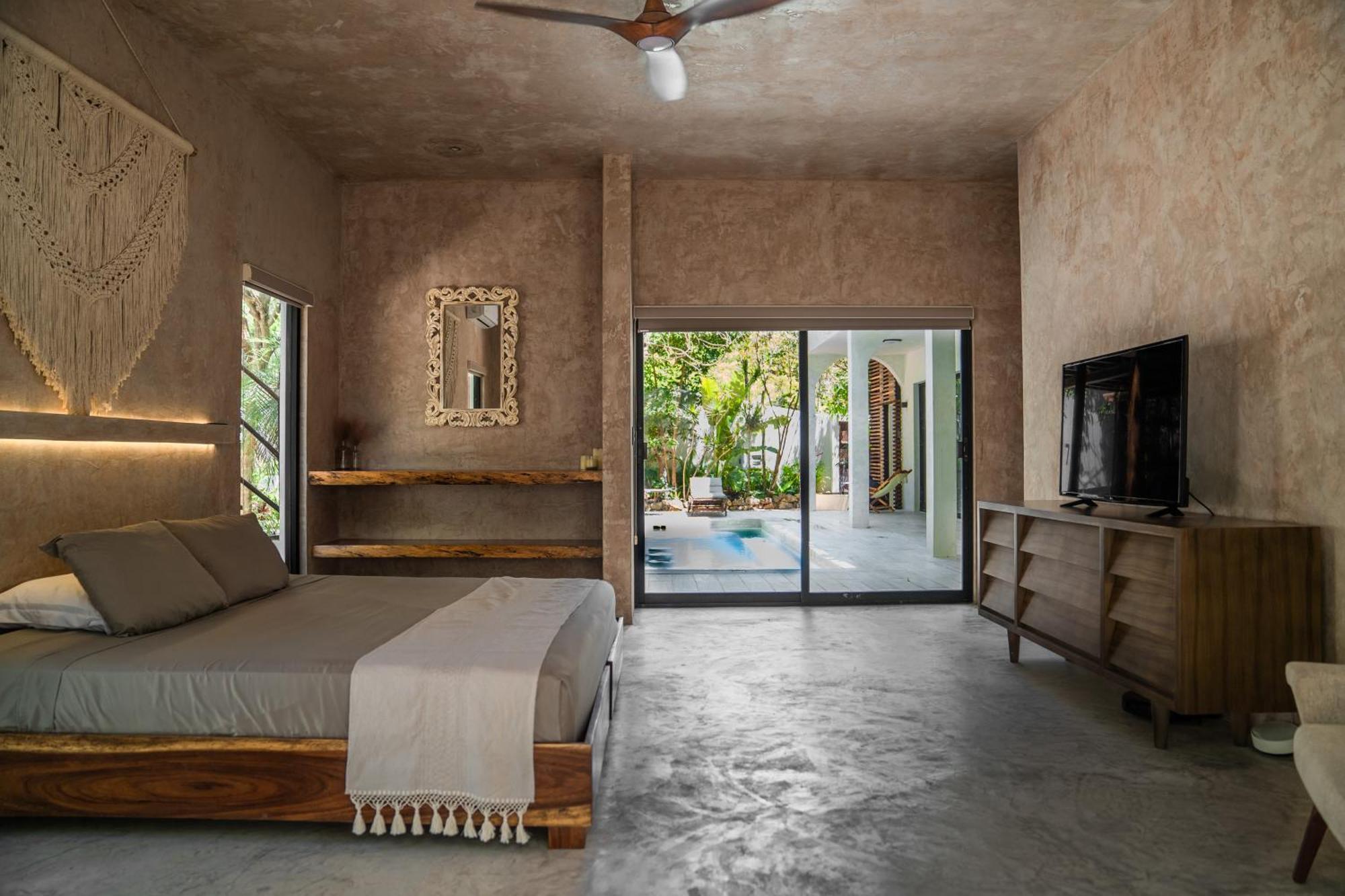 Casa Tira - Your Luxury Jungle Mansion In