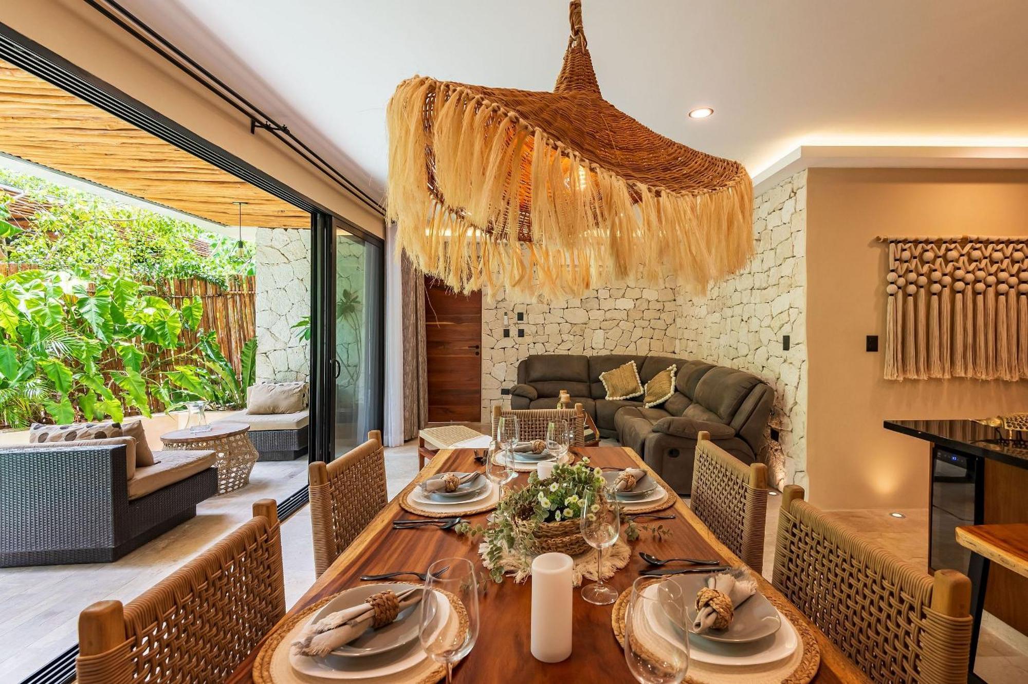 •| Boutique Swim Up En P/4 • Naaj Tun• *