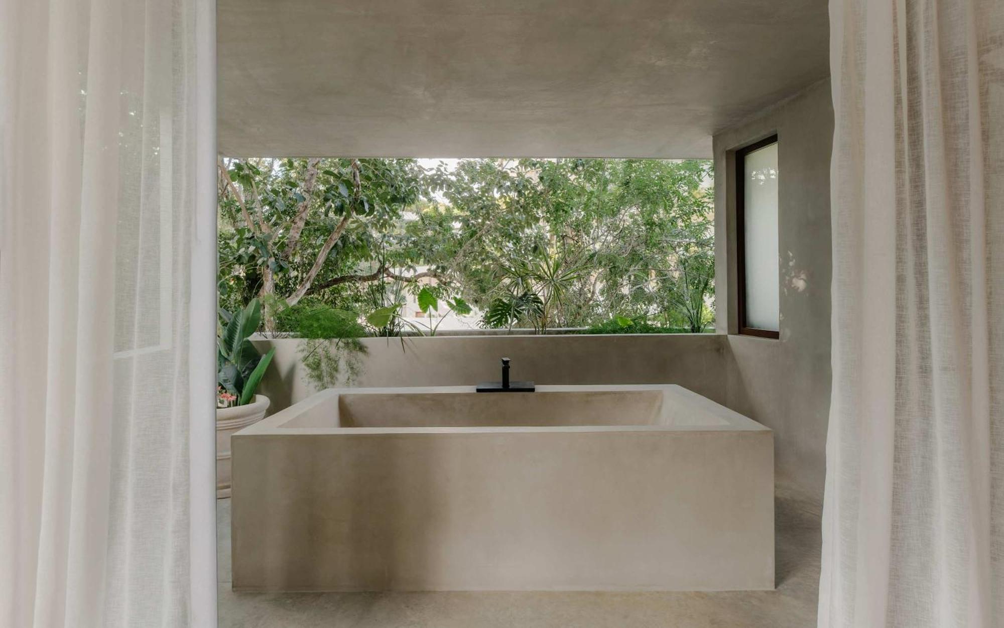 Private Jungle - Dual Pools - Sleeps 16 Holiday home *