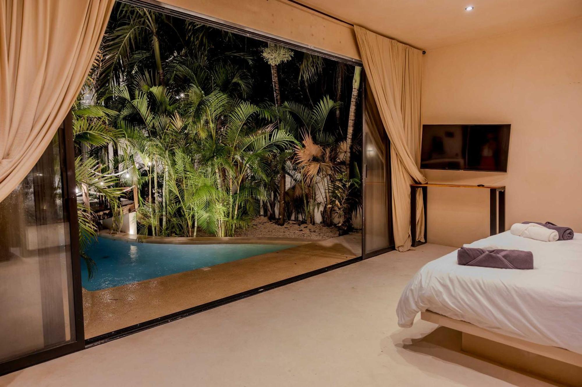Villa La Veleta Jungle 3 Bedroom Jacuzzi Private Pool