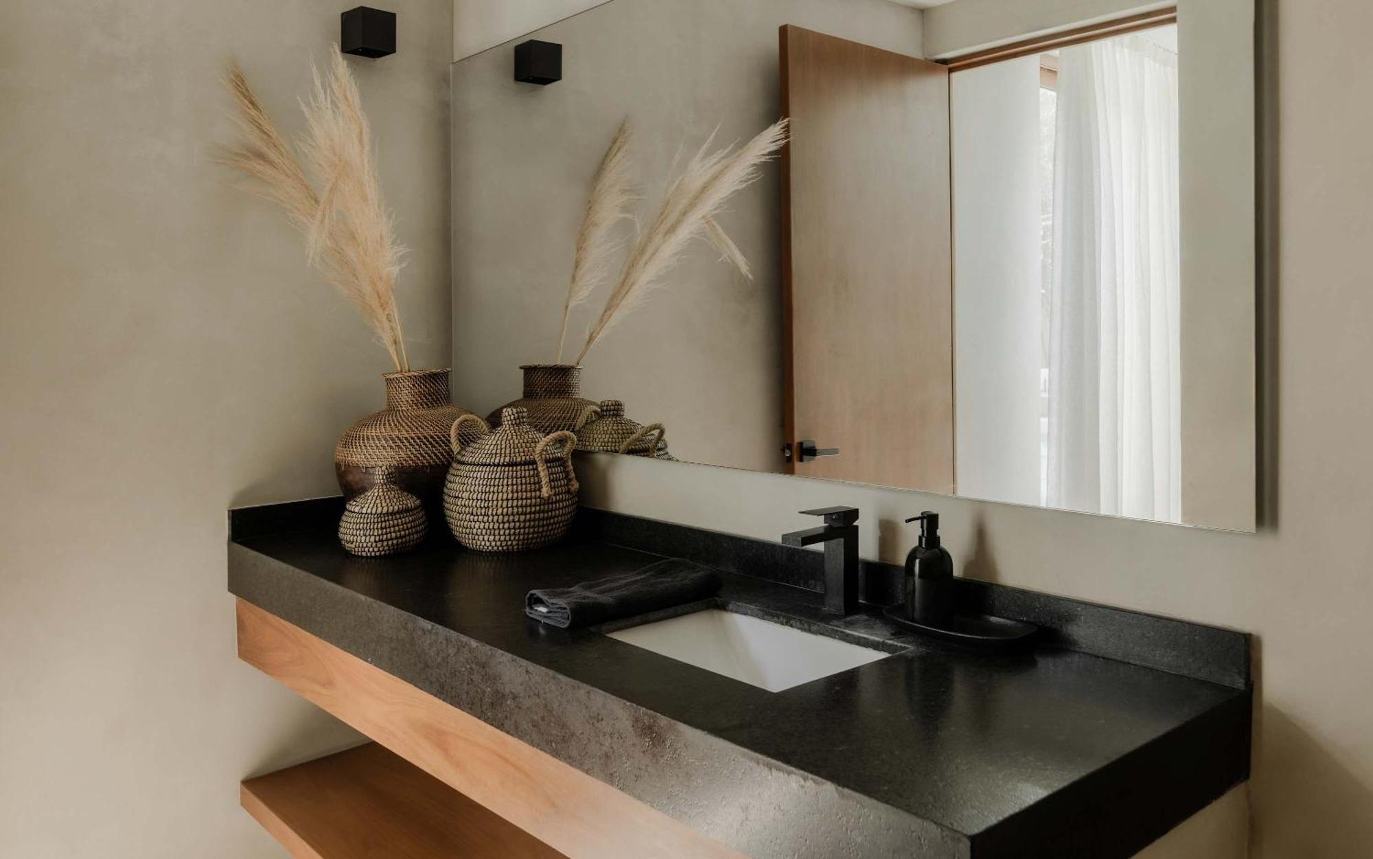 Private Jungle - Dual Pools - Sleeps 16 Holiday home *