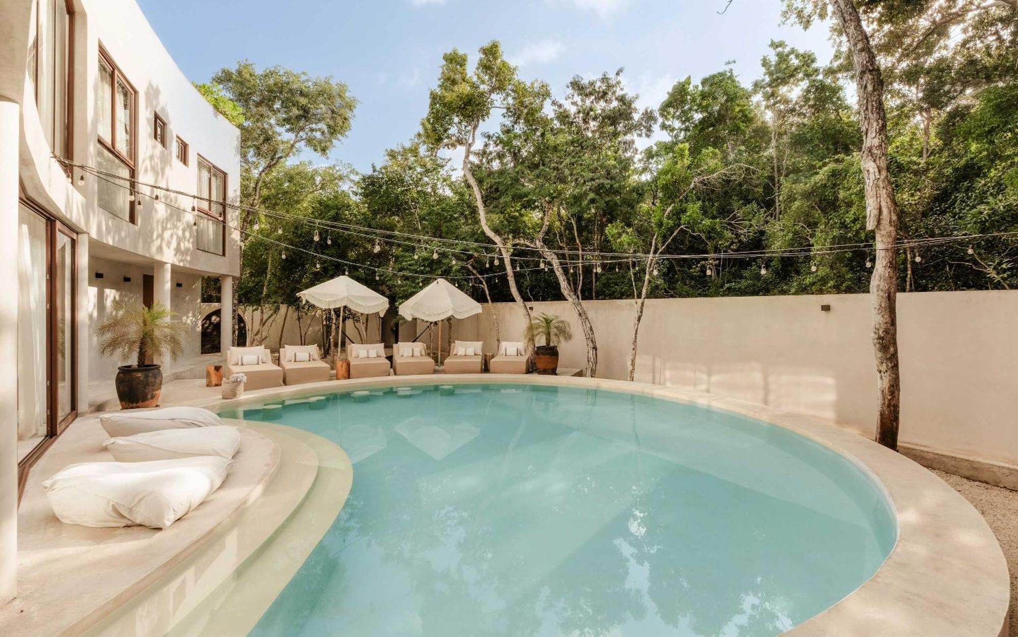 Holiday home Private Jungle - Dual Pools - Sleeps 16