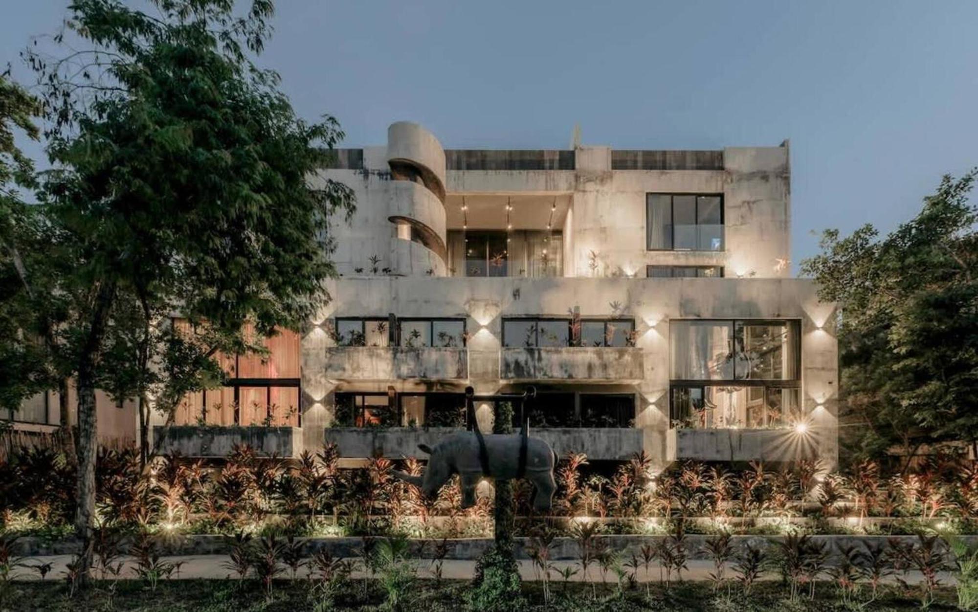 Villa New Luxury 4-bedroom With Private Pool & Access - Barney's Ny *