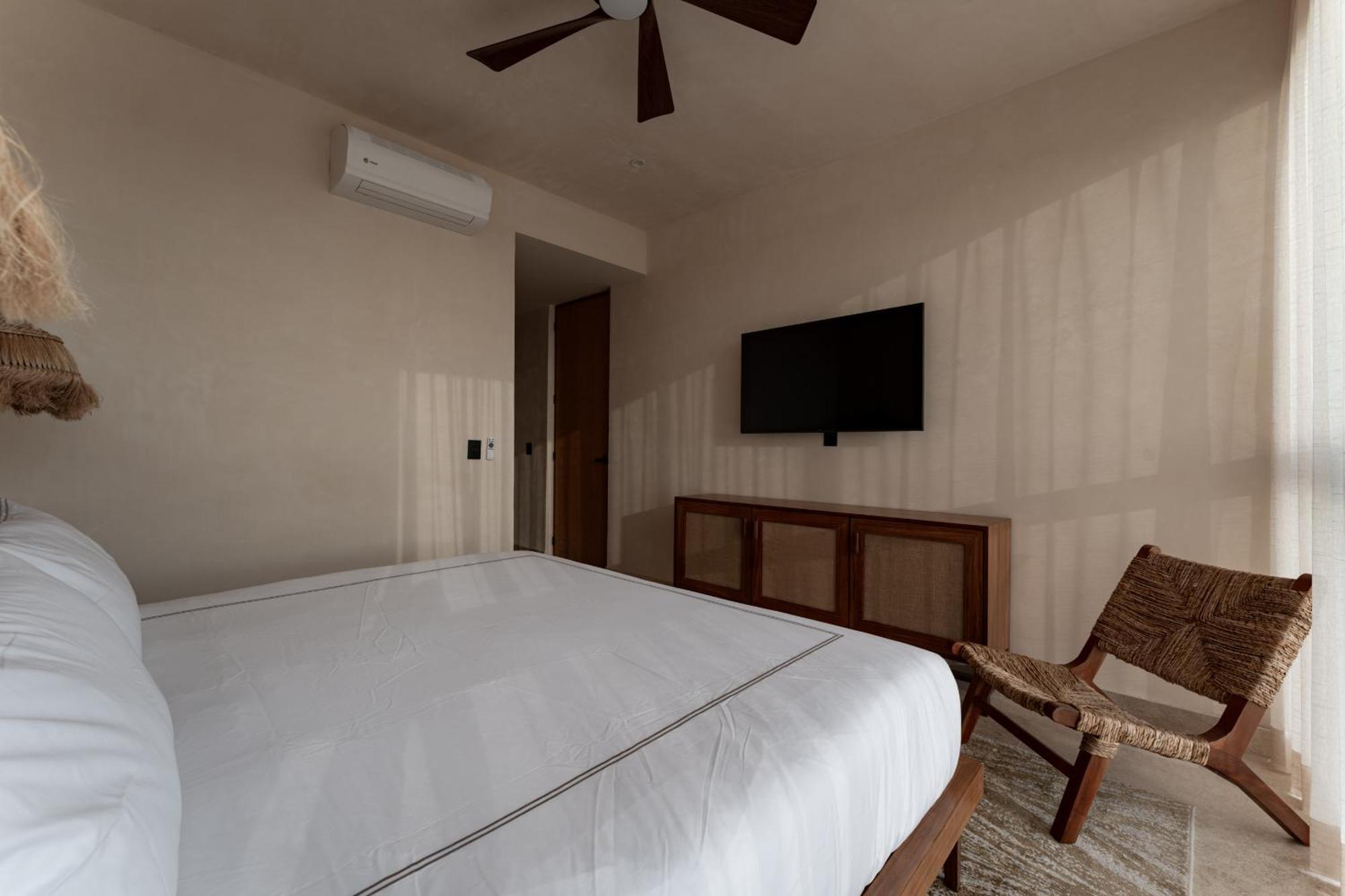 Aparthotel Oniric 4*
