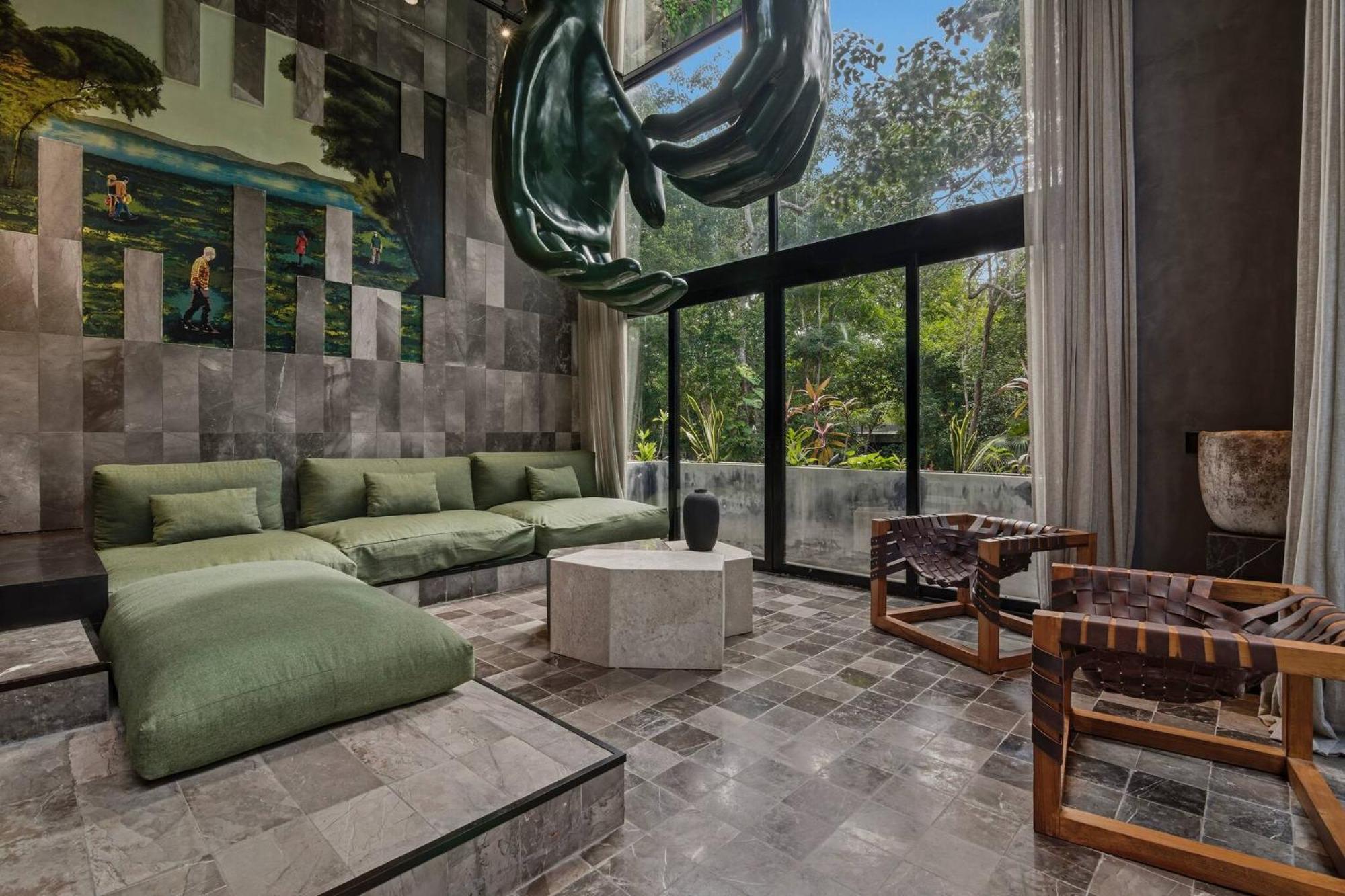 Villa New Luxury 4-bedroom With Private Pool & Access - Barney's Ny