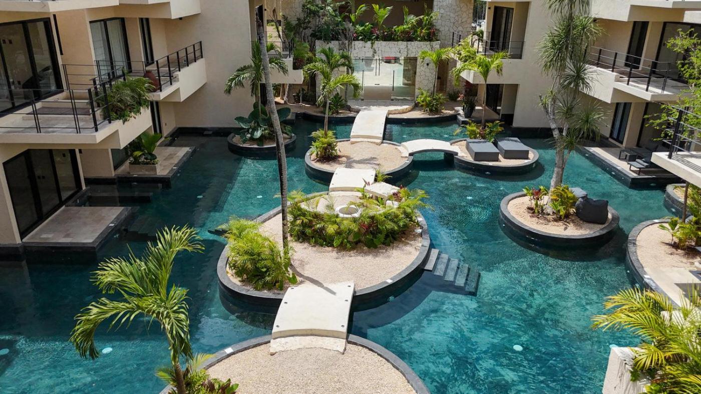 Boho Chic 2br With Swim-up Pool Near The Apartment *